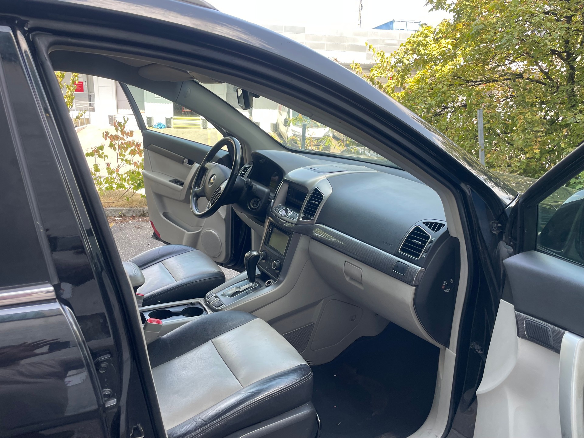 CHEVROLET Captiva 2.2 VCDi LTZ 4WD Automatic-image-10