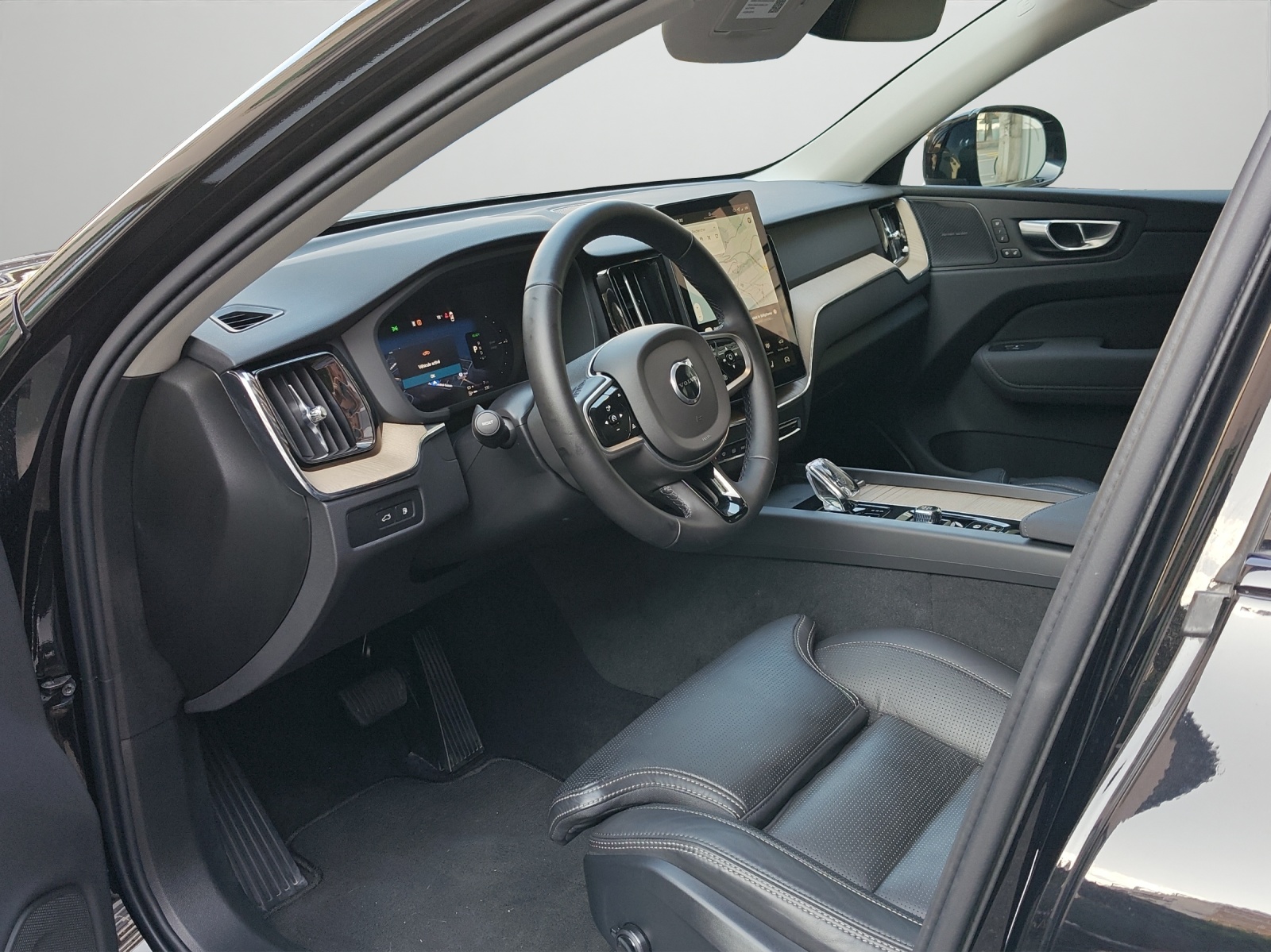 VOLVO XC60 2.0 T8 TE Plus Dark eAWD-image-9