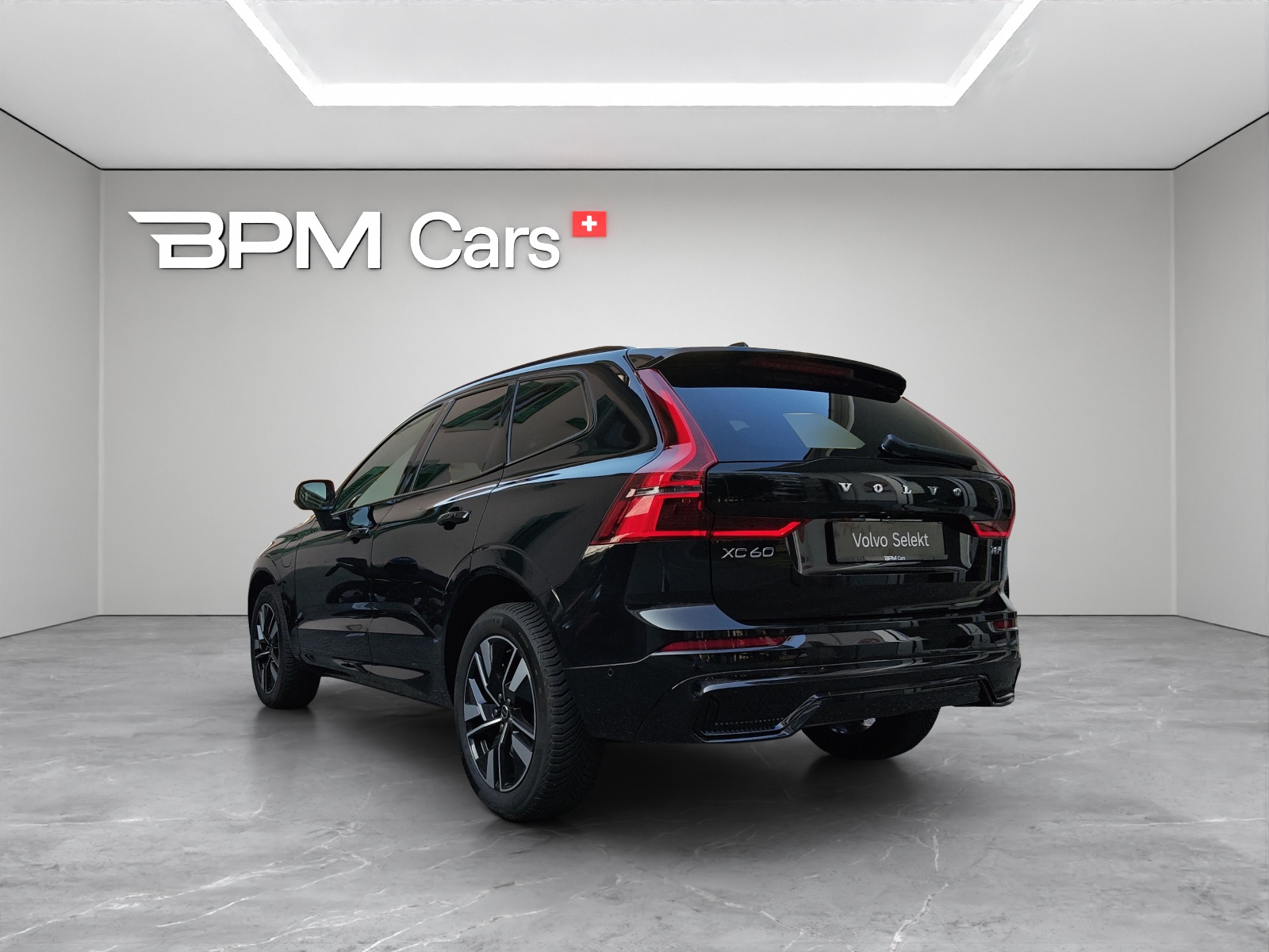 VOLVO XC60 2.0 T8 TE Plus Dark eAWD-image-4