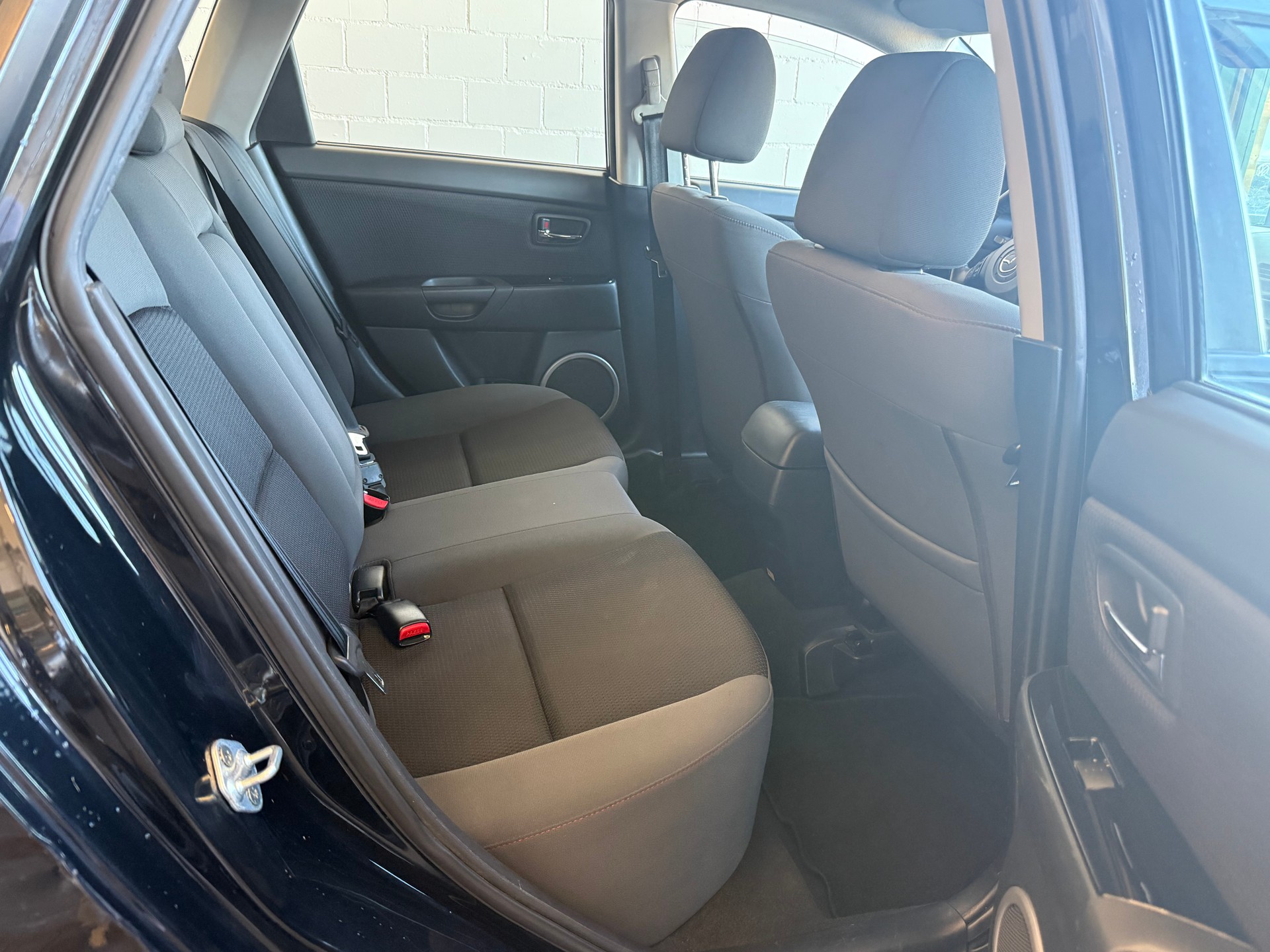 MAZDA 3 1.6 16V Confort-image-9