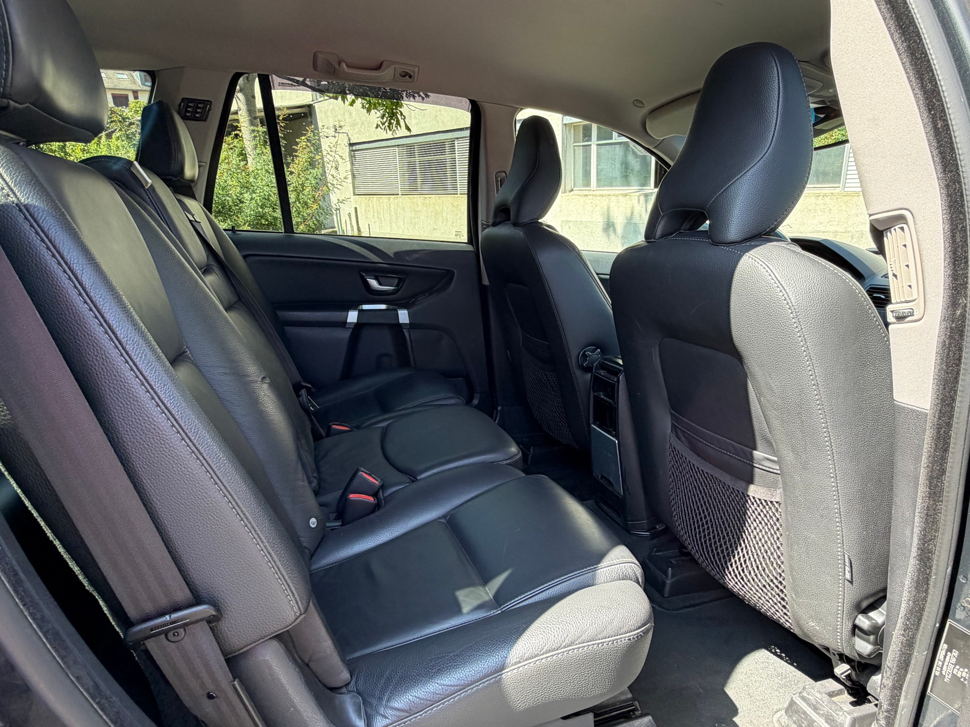 VOLVO 👉🏻XC90 D5 AWD Family Edition Geartronic-image-9