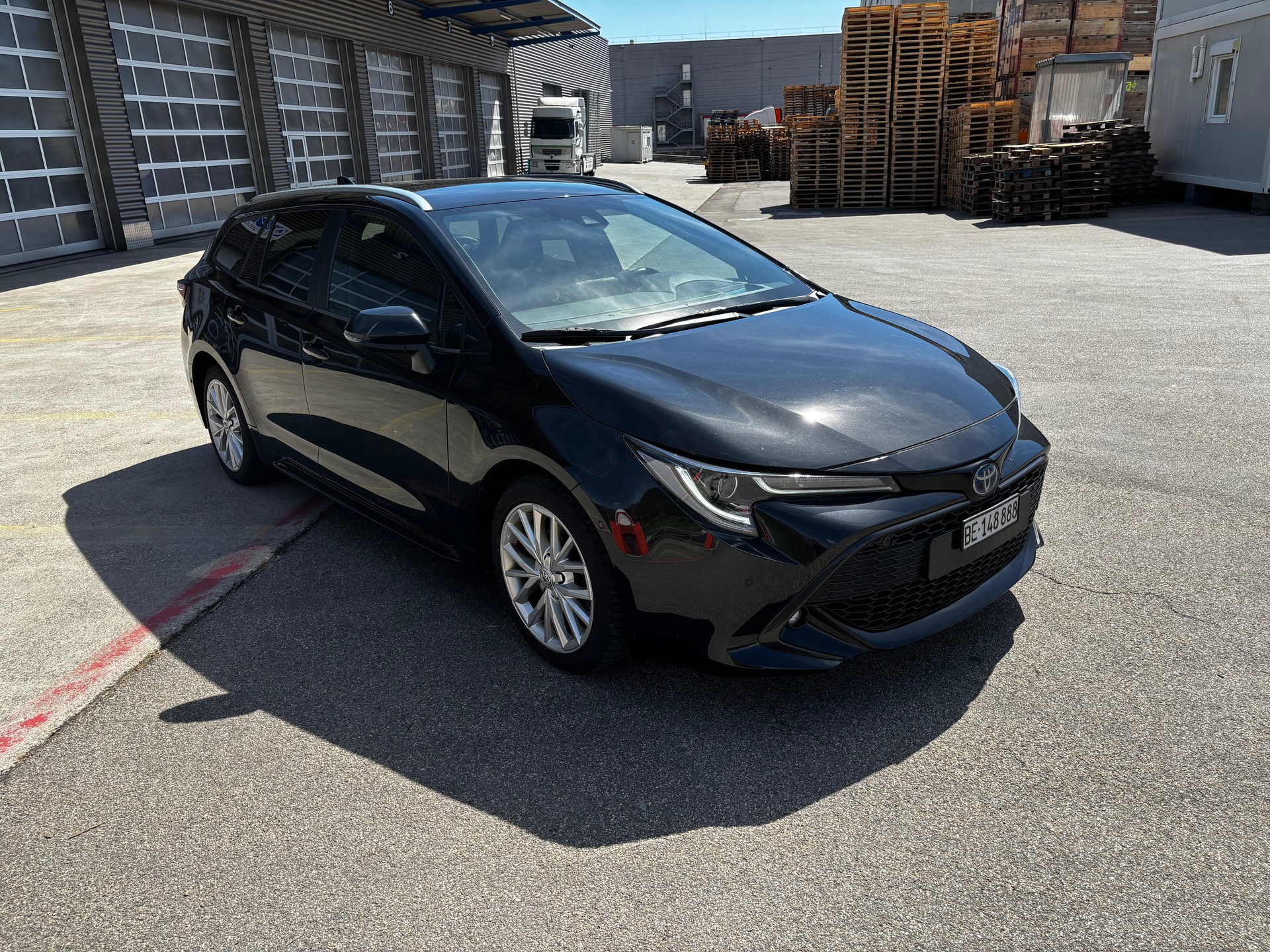 TOYOTA Corolla Touring Sports 1.8 HSD Trend e-CVT-image-0
