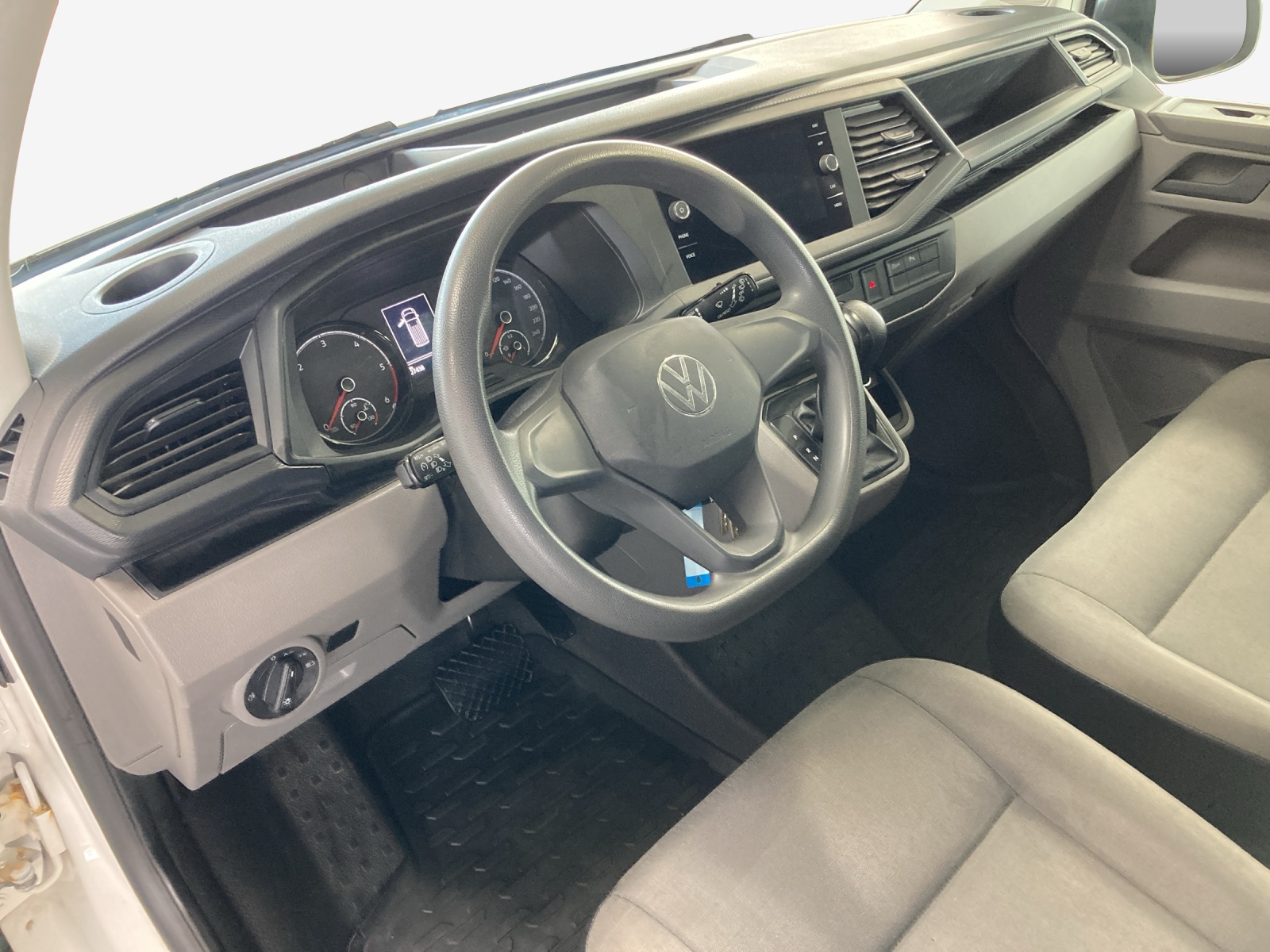 VW T6.1 2.0 TDI DSG-image-8