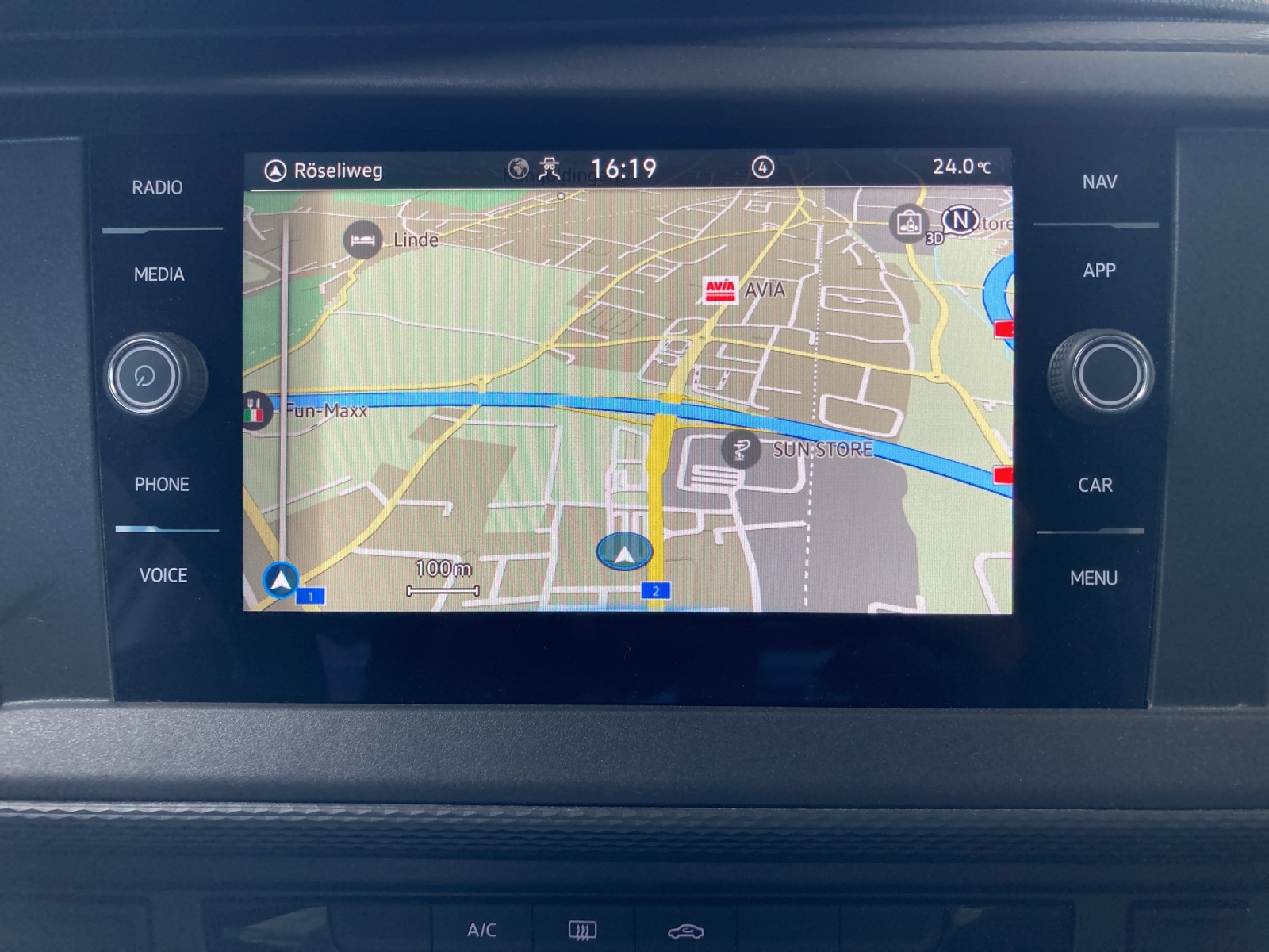 VW T6.1 2.0 TDI DSG-image-13