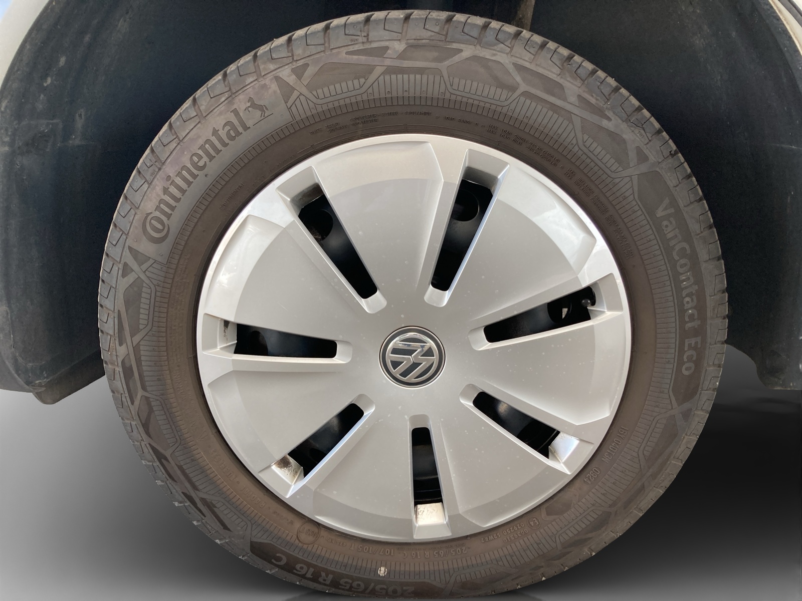 VW T6.1 2.0 TDI DSG-image-15
