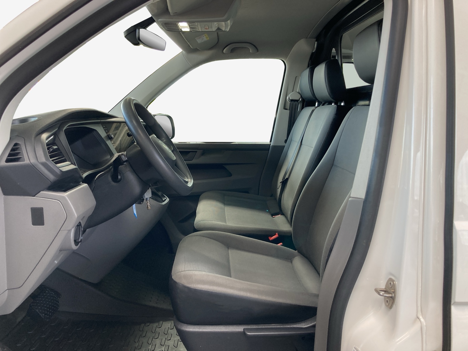 VW T6.1 2.0 TDI DSG-image-7