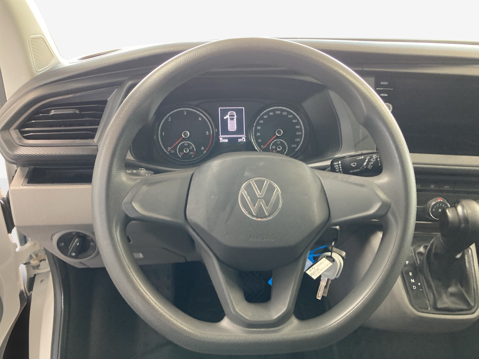 VW T6.1 2.0 TDI DSG-image-9