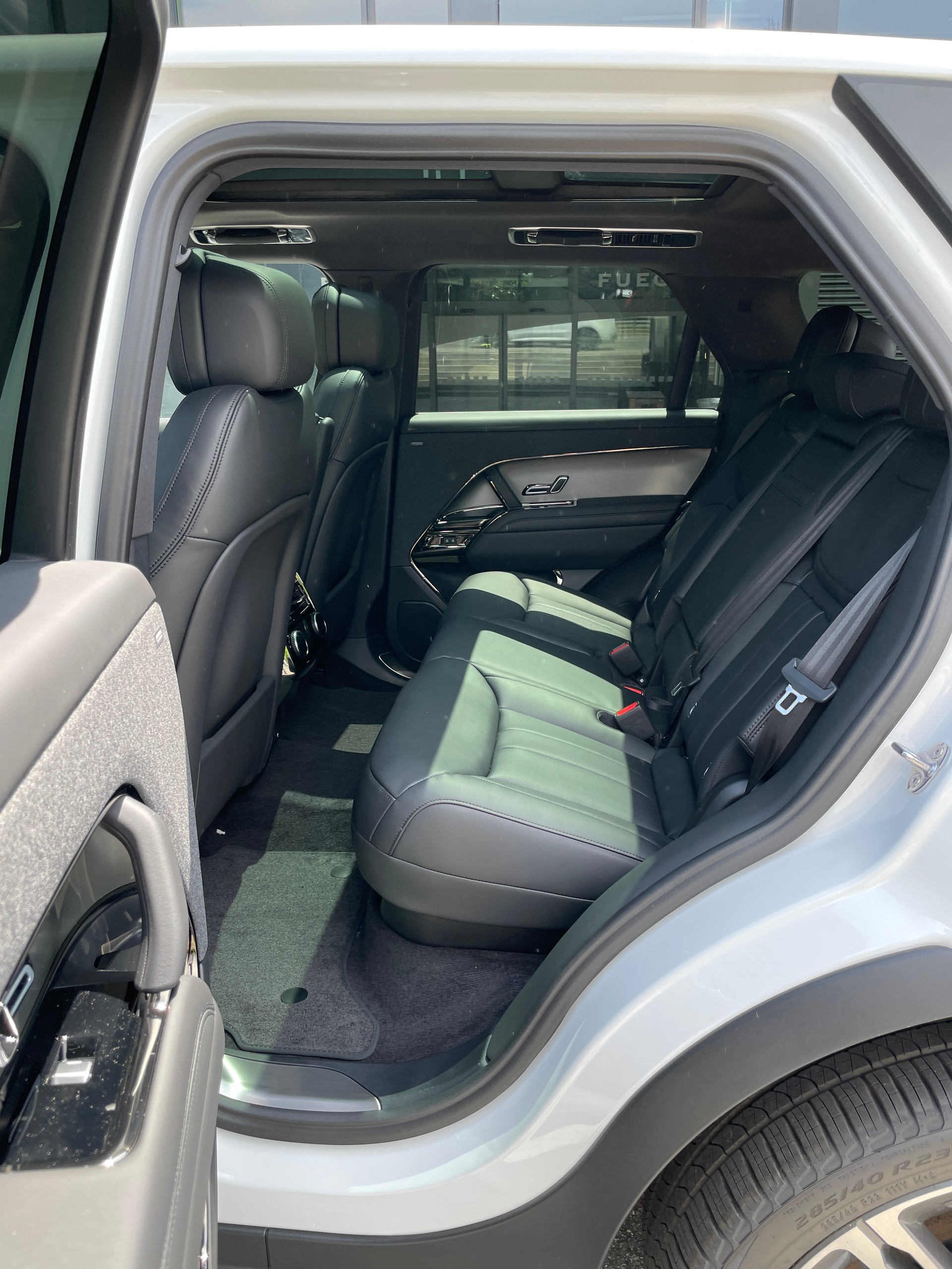 LAND ROVER Range Rover Sport P440e 3.0 Si6 PHEV Dynamic HSE Automatic-image-17