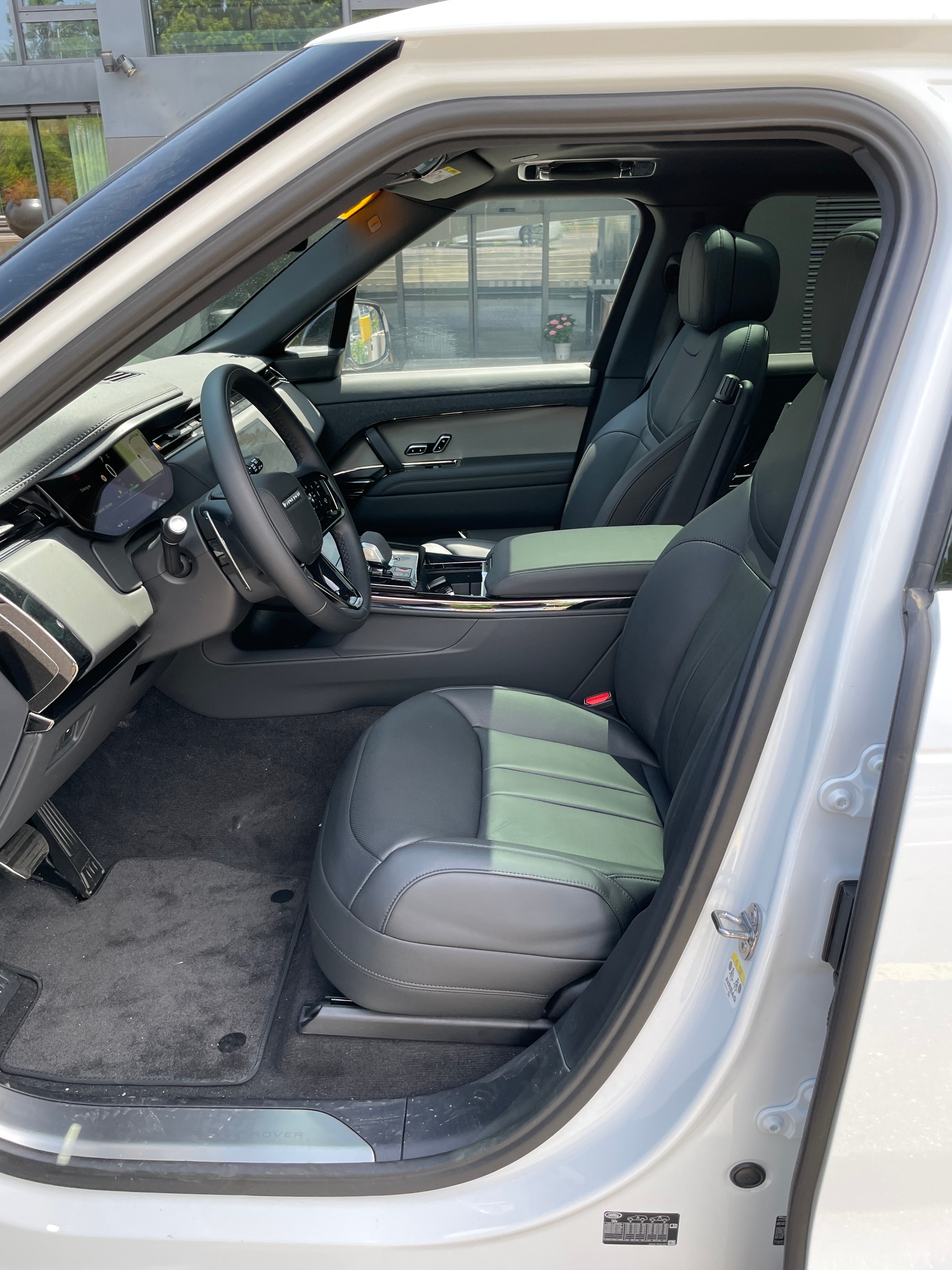 LAND ROVER Range Rover Sport P440e 3.0 Si6 PHEV Dynamic HSE Automatic-image-14
