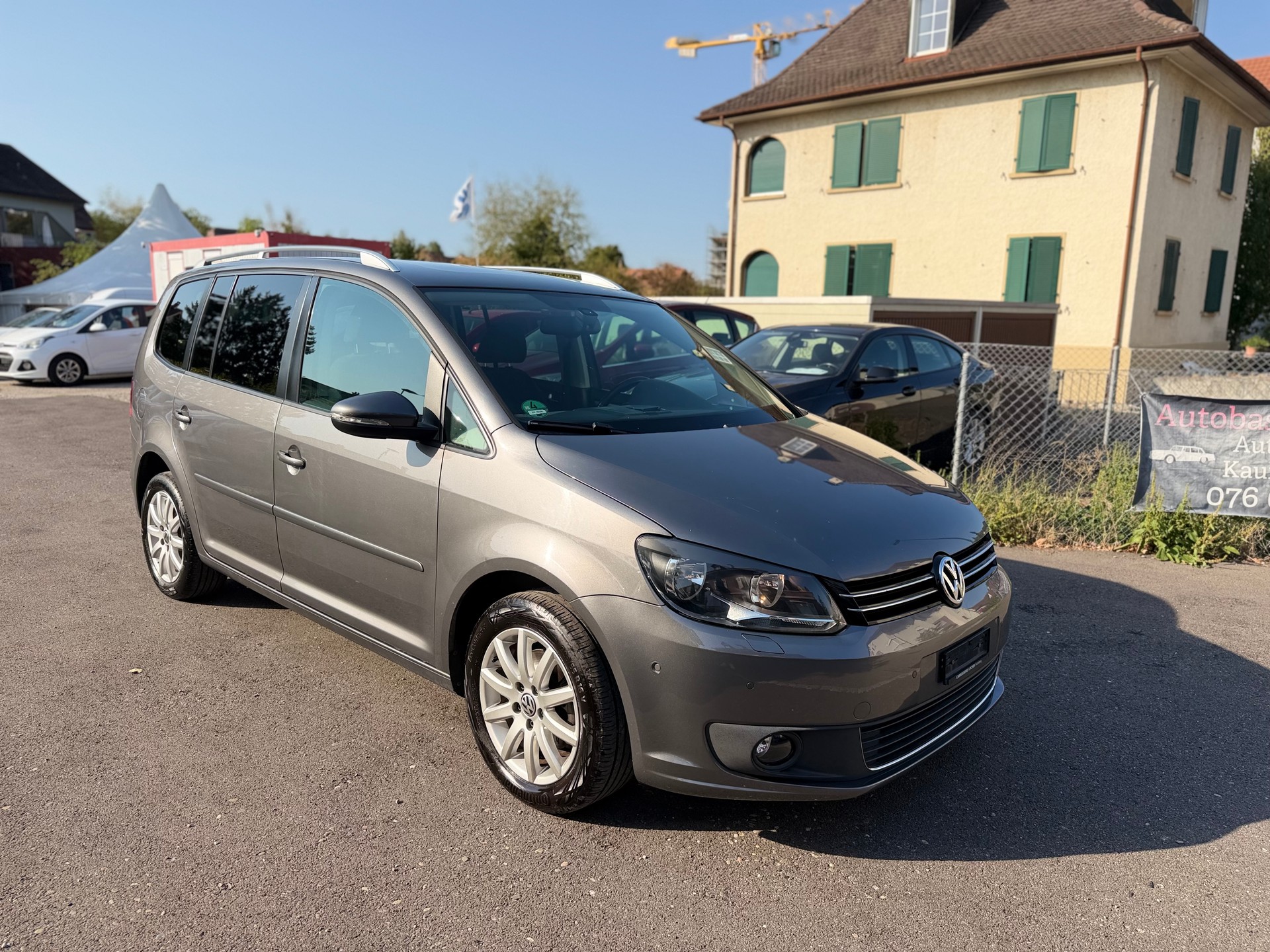 VW Touran 1.4 TSI Trendline DSG-image-5