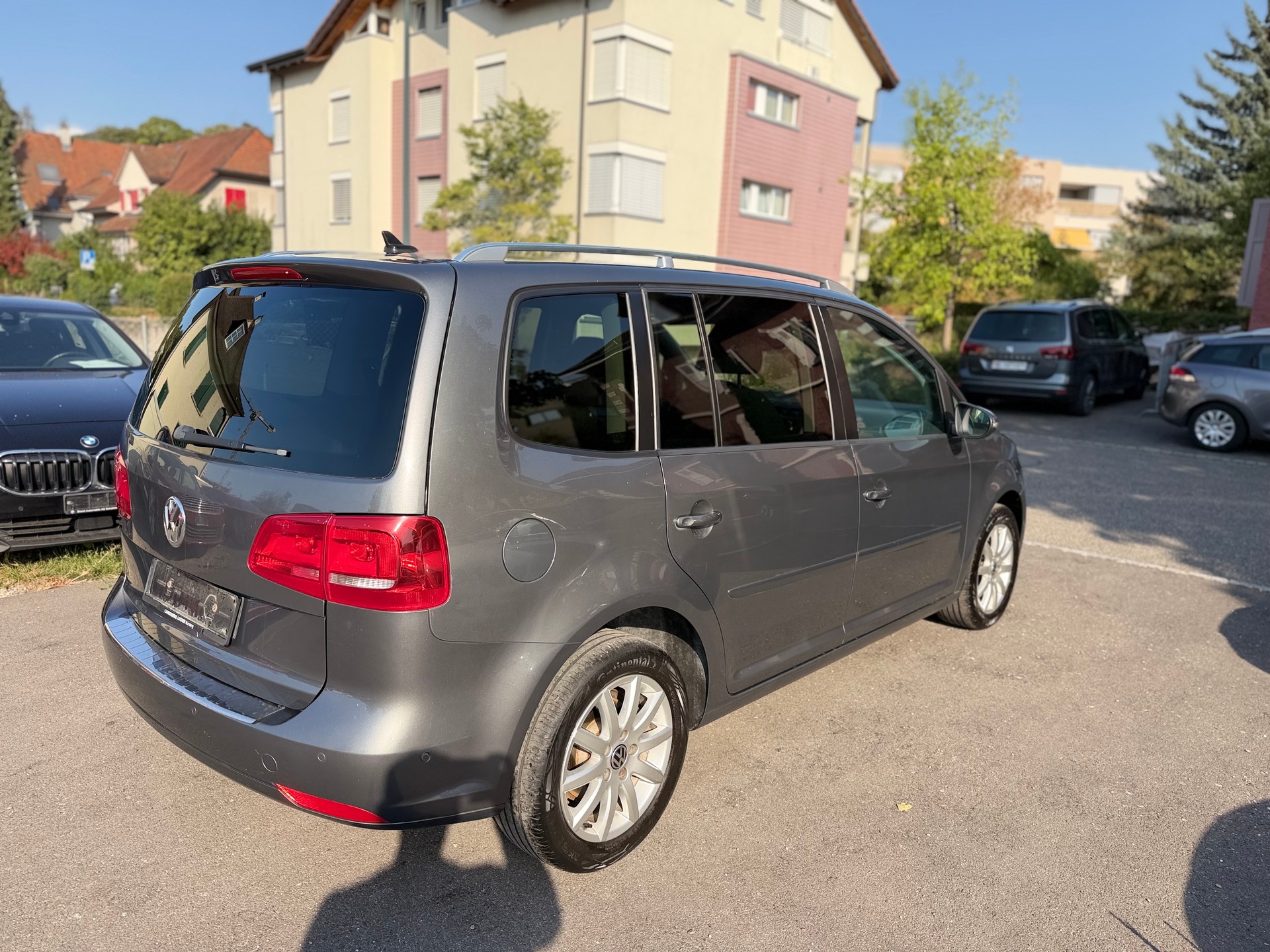 VW Touran 1.4 TSI Trendline DSG-image-4