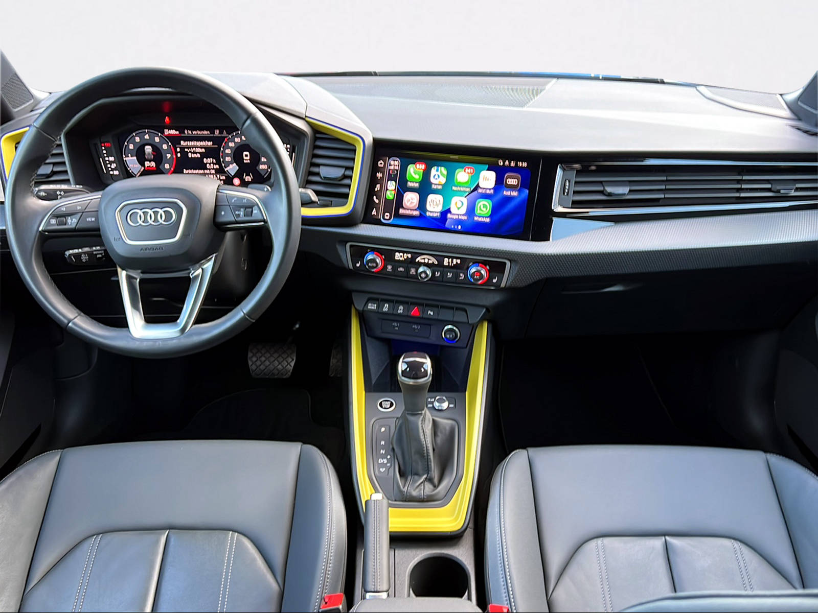 AUDI A1 Sportback 40 TFSI S Line S-tronic-image-4