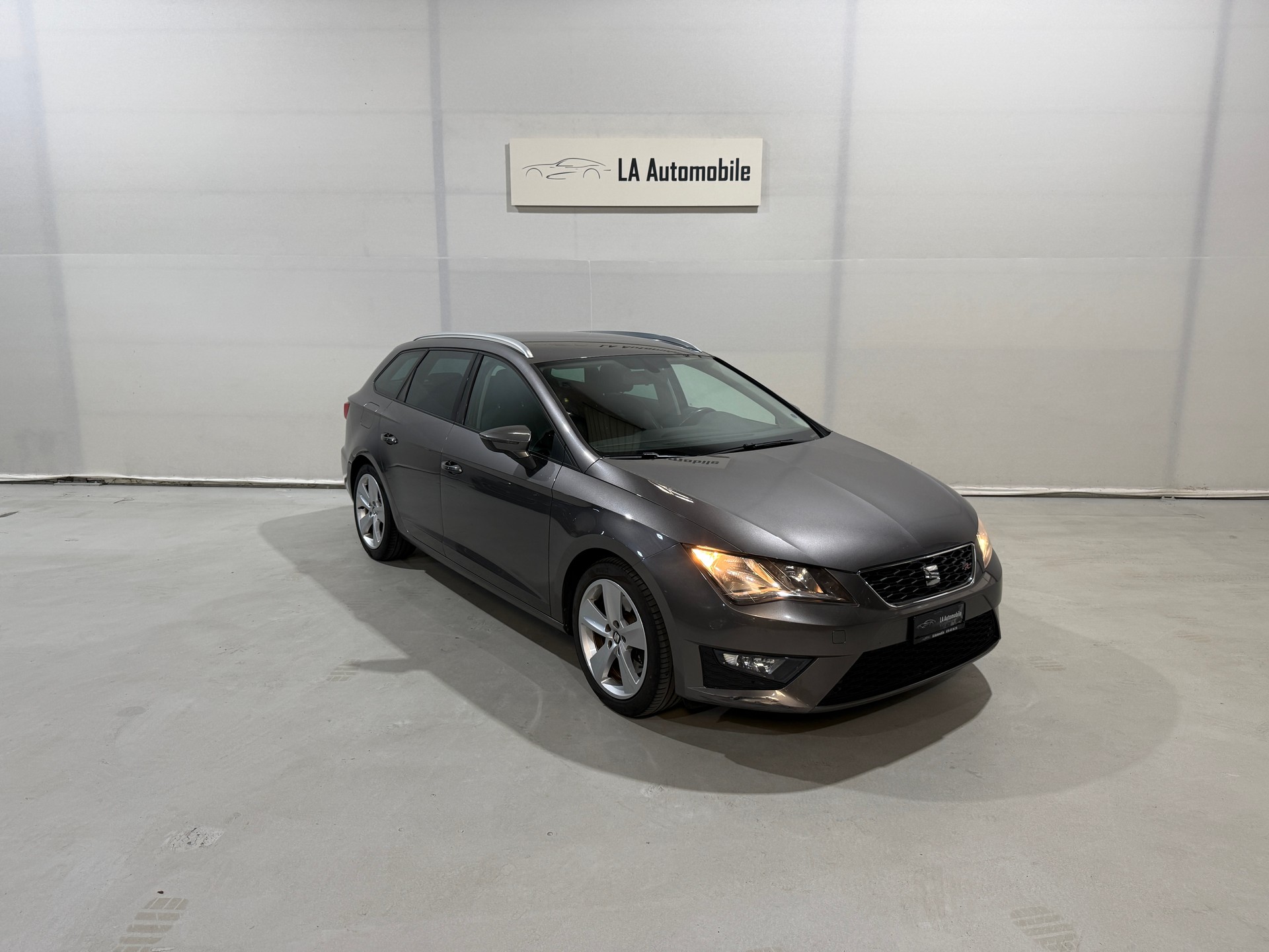 SEAT Leon ST 1.8 TSI FR-image-4