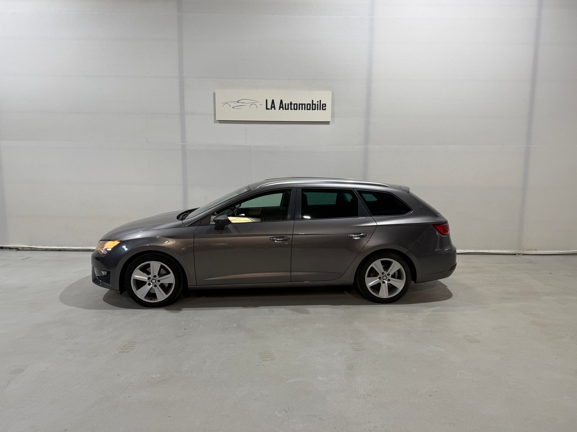 SEAT Leon ST 1.8 TSI FR-image-2