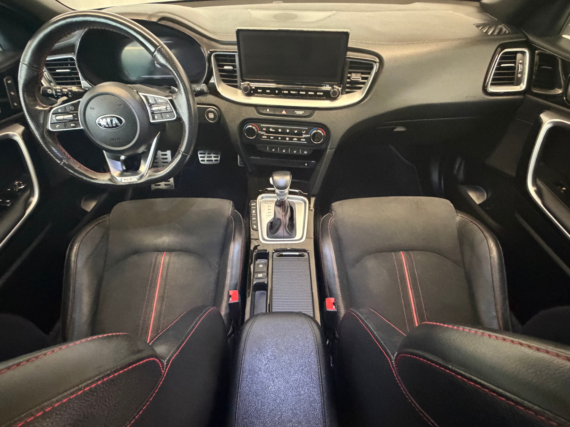 KIA Ceed 1.6 T-GDi GT DCT-image-8
