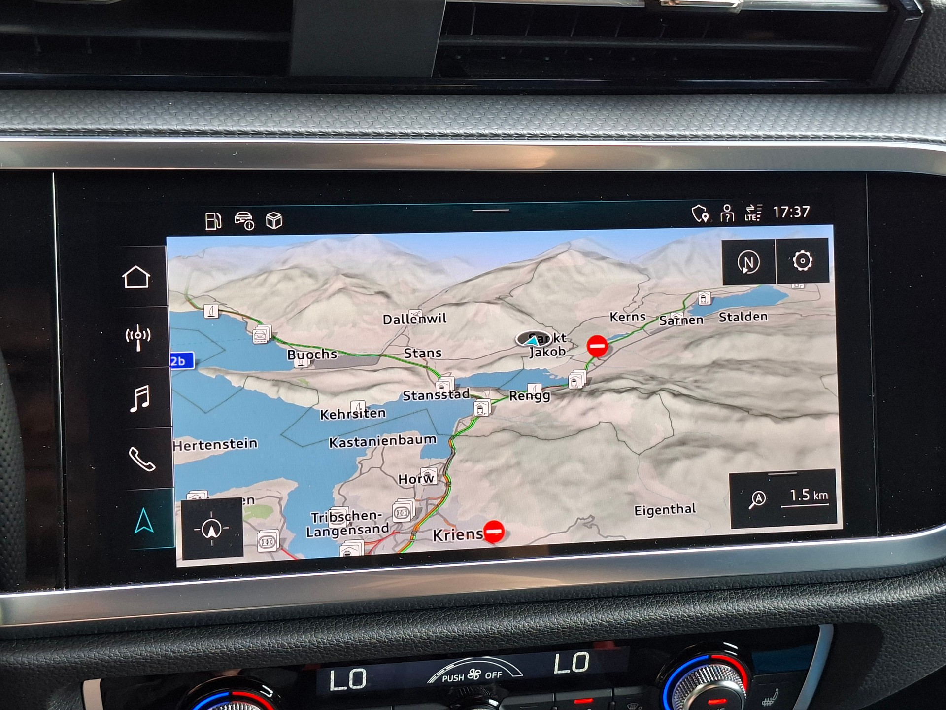 AUDI Q3 Sportback 35 TFSI Attraction S-tronic-image-10