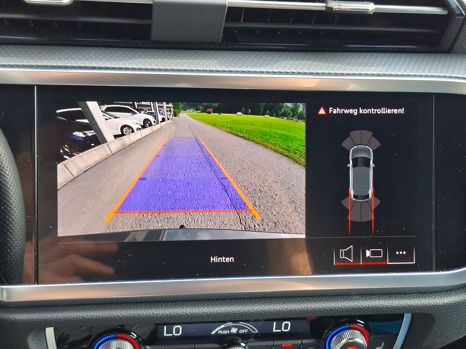 AUDI Q3 Sportback 35 TFSI Attraction S-tronic-image-11