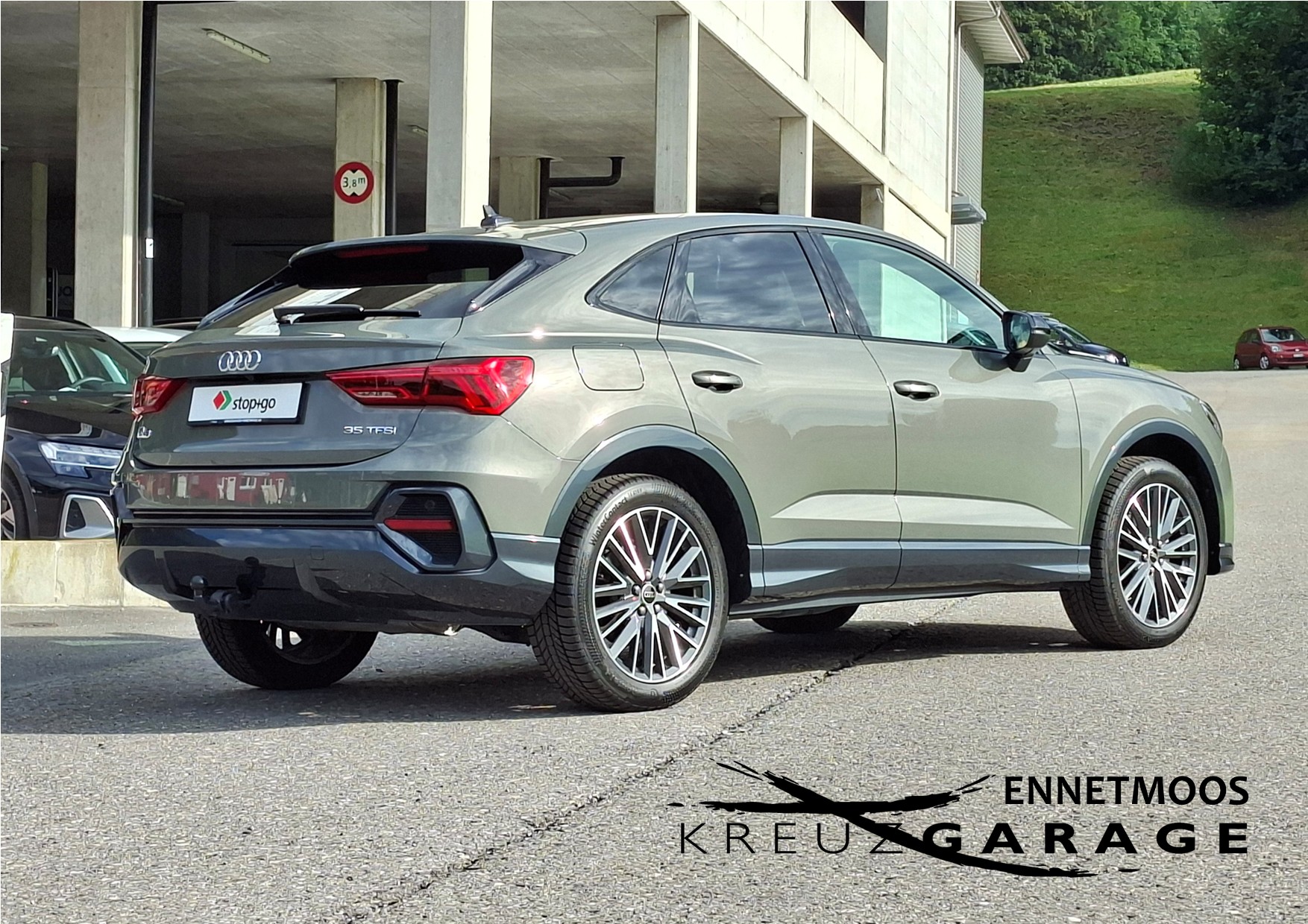 AUDI Q3 Sportback 35 TFSI Attraction S-tronic-image-4