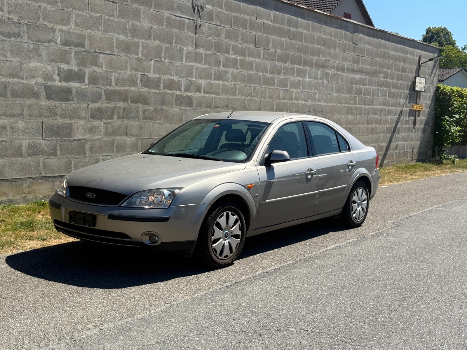 FORD Mondeo 2.5i V6 Executive-image-0