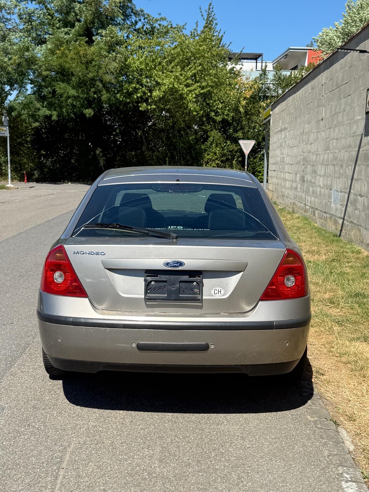 FORD Mondeo 2.5i V6 Executive-image-3