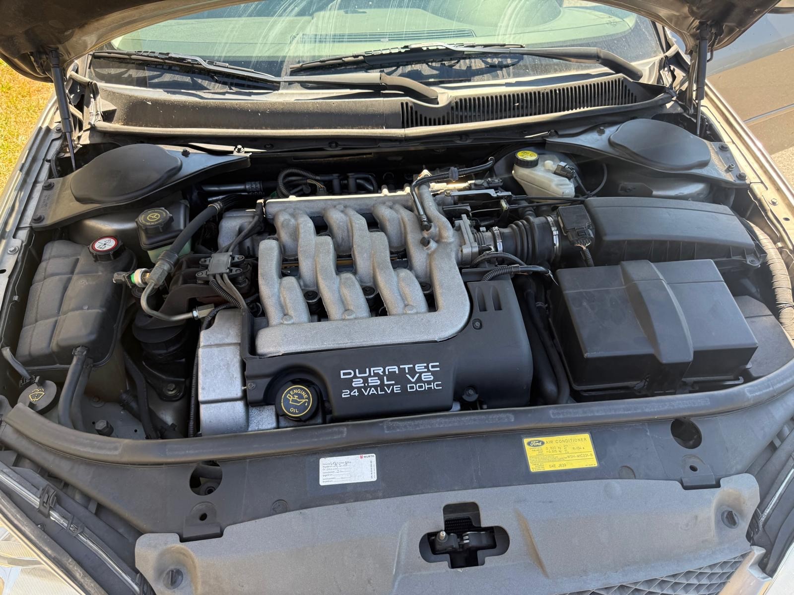 FORD Mondeo 2.5i V6 Executive-image-11