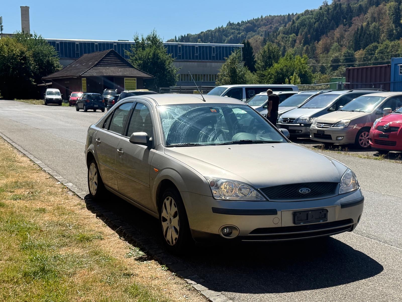 FORD Mondeo 2.5i V6 Executive-image-5