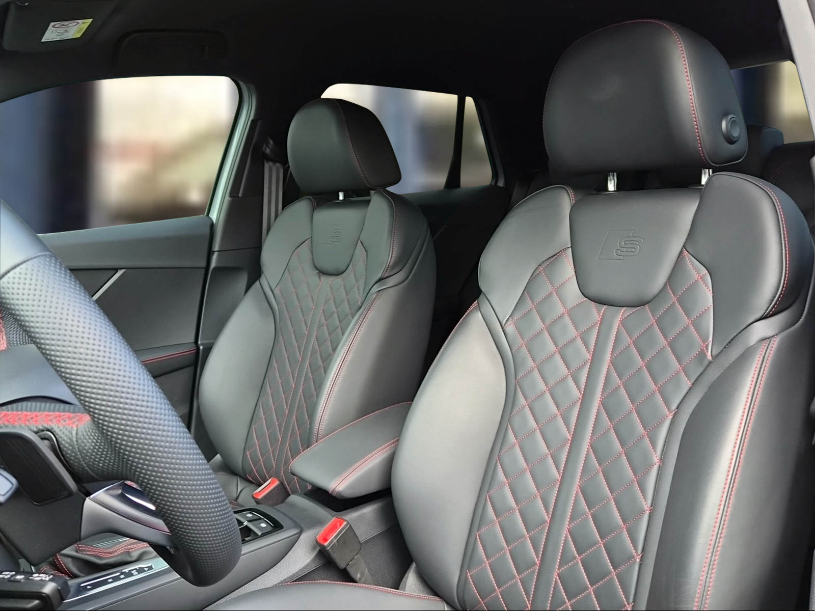 AUDI SQ2 TFSI quattro S-tronic Pfeilgrau Perleffekt-image-7