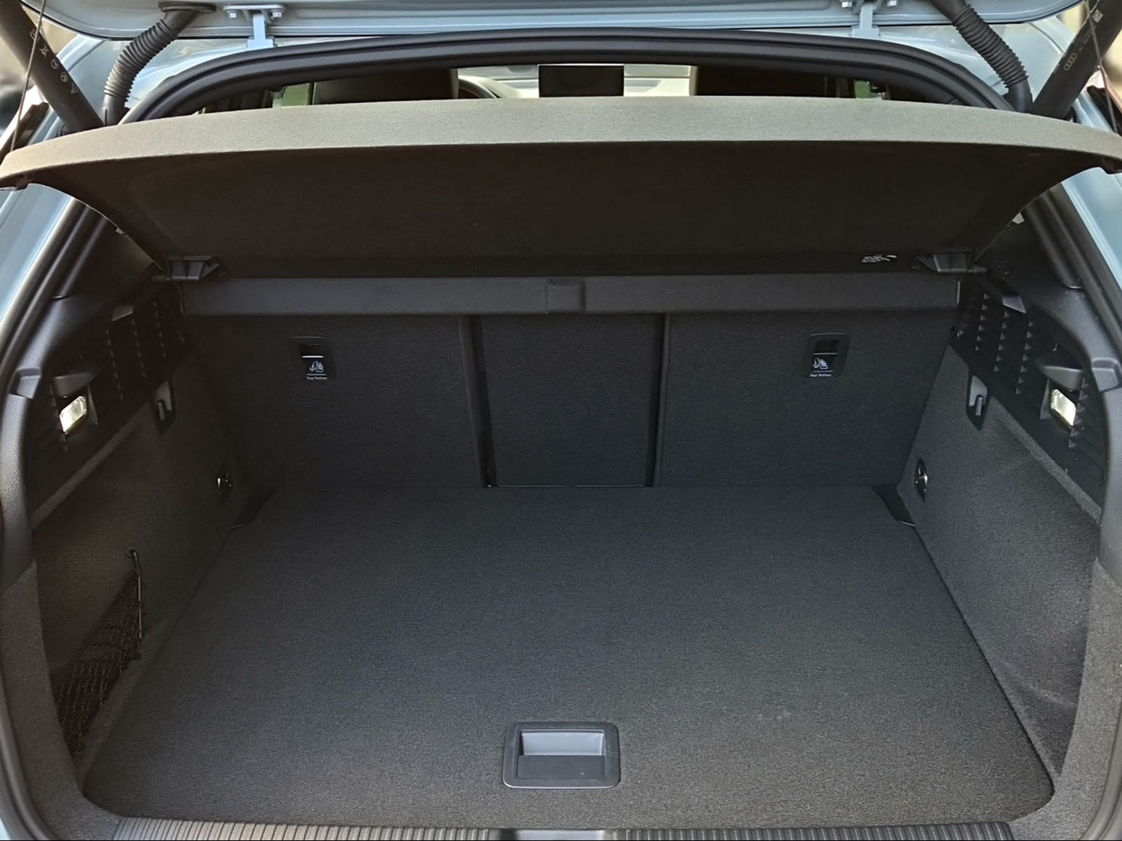 AUDI SQ2 TFSI quattro S-tronic Pfeilgrau Perleffekt-image-5