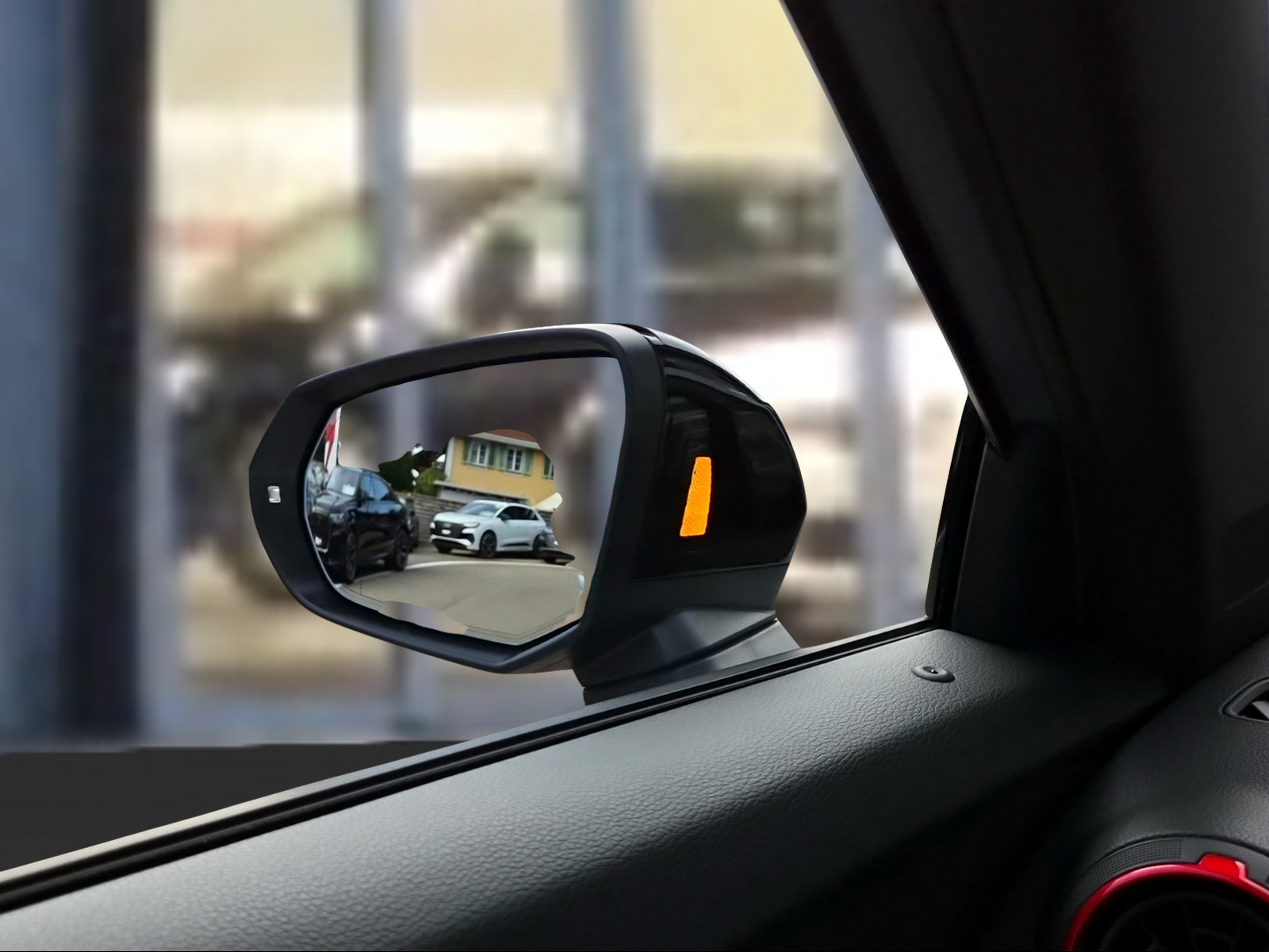 AUDI SQ2 TFSI quattro S-tronic Pfeilgrau Perleffekt-image-17