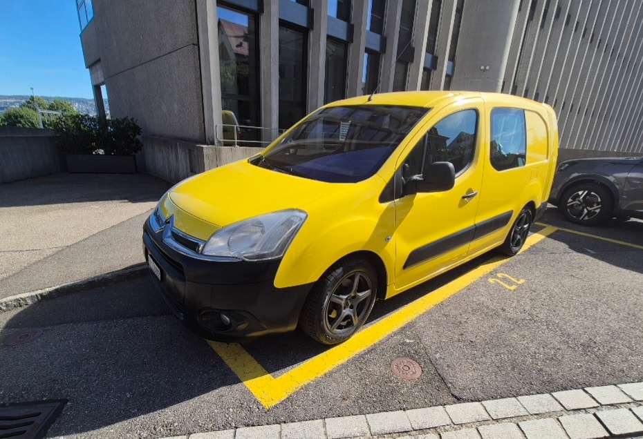 CITROEN 1.6 e-HDi 90 DPF Confort EGS-image-0