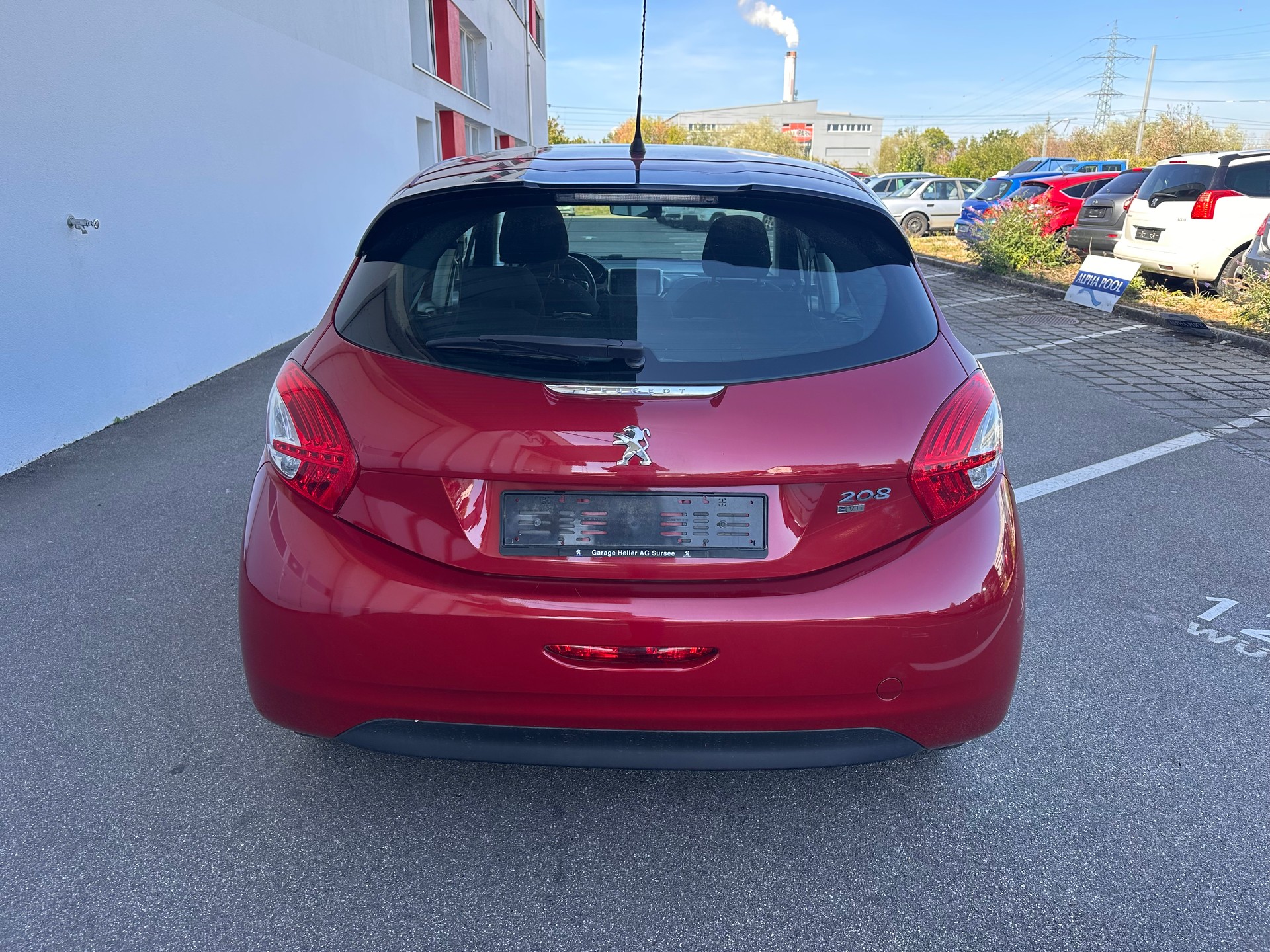 PEUGEOT 208 1.2 e-VTI Allur-image-5