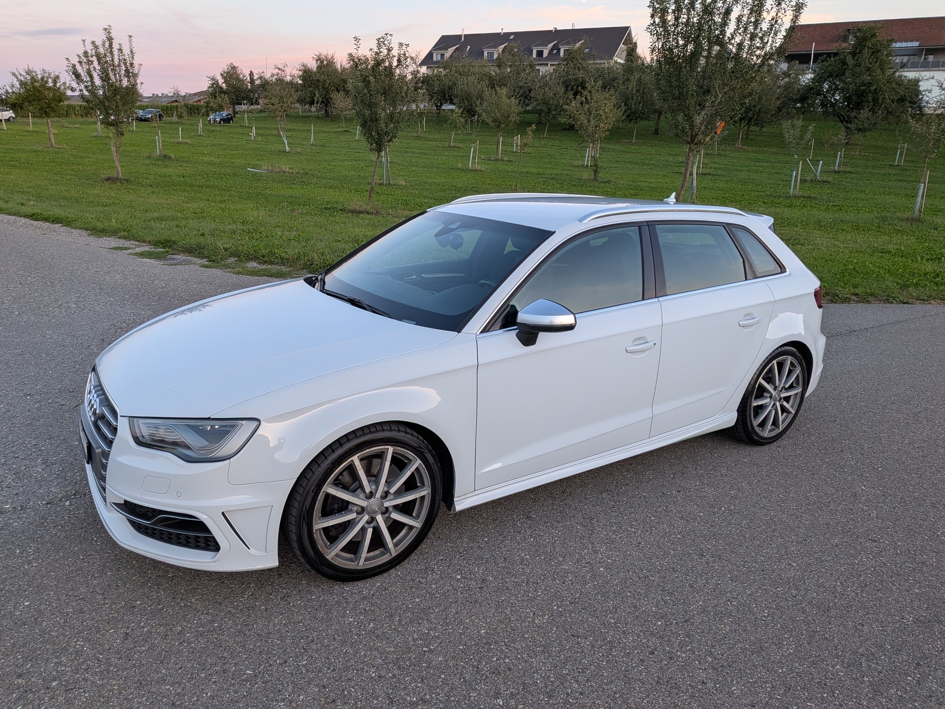 AUDI S3 Sportback 2.0 TFSI quattro S-tronic-image-6