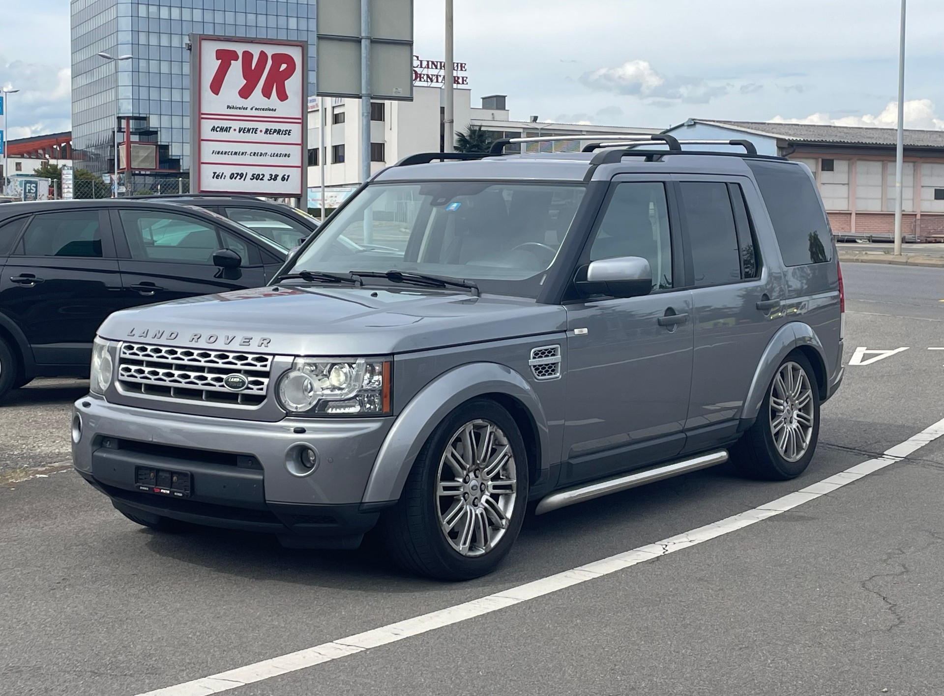 LAND ROVER Discovery 3.0 SDV6 HSE Automatic-image-0