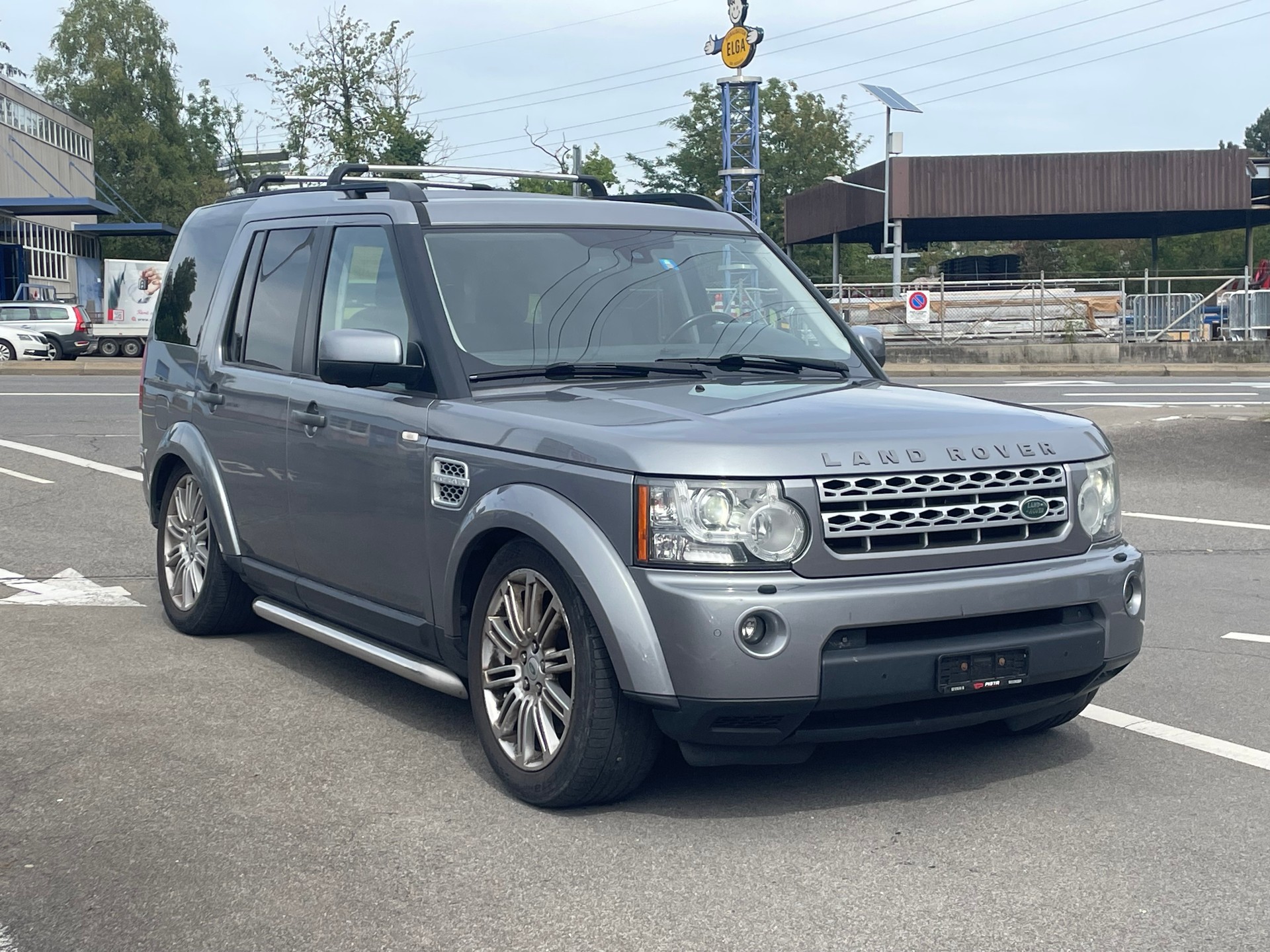 LAND ROVER Discovery 3.0 SDV6 HSE Automatic-image-2