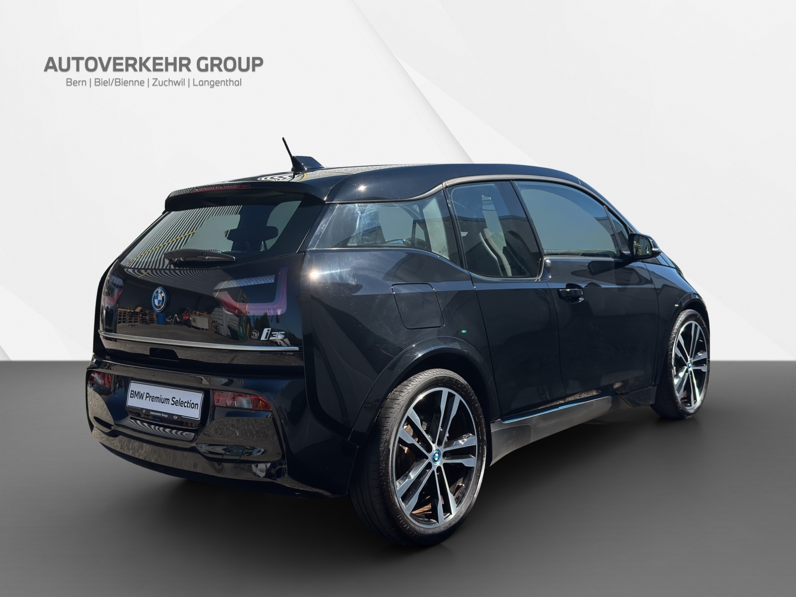 BMW i3s (120Ah) Fleet Edition-image-5