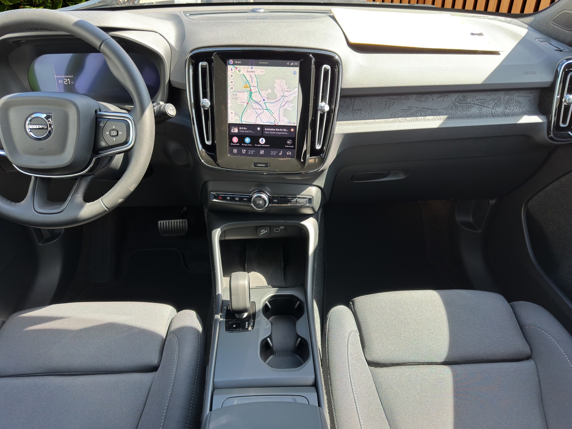 VOLVO EX40 Twin Plus AWD-image-10