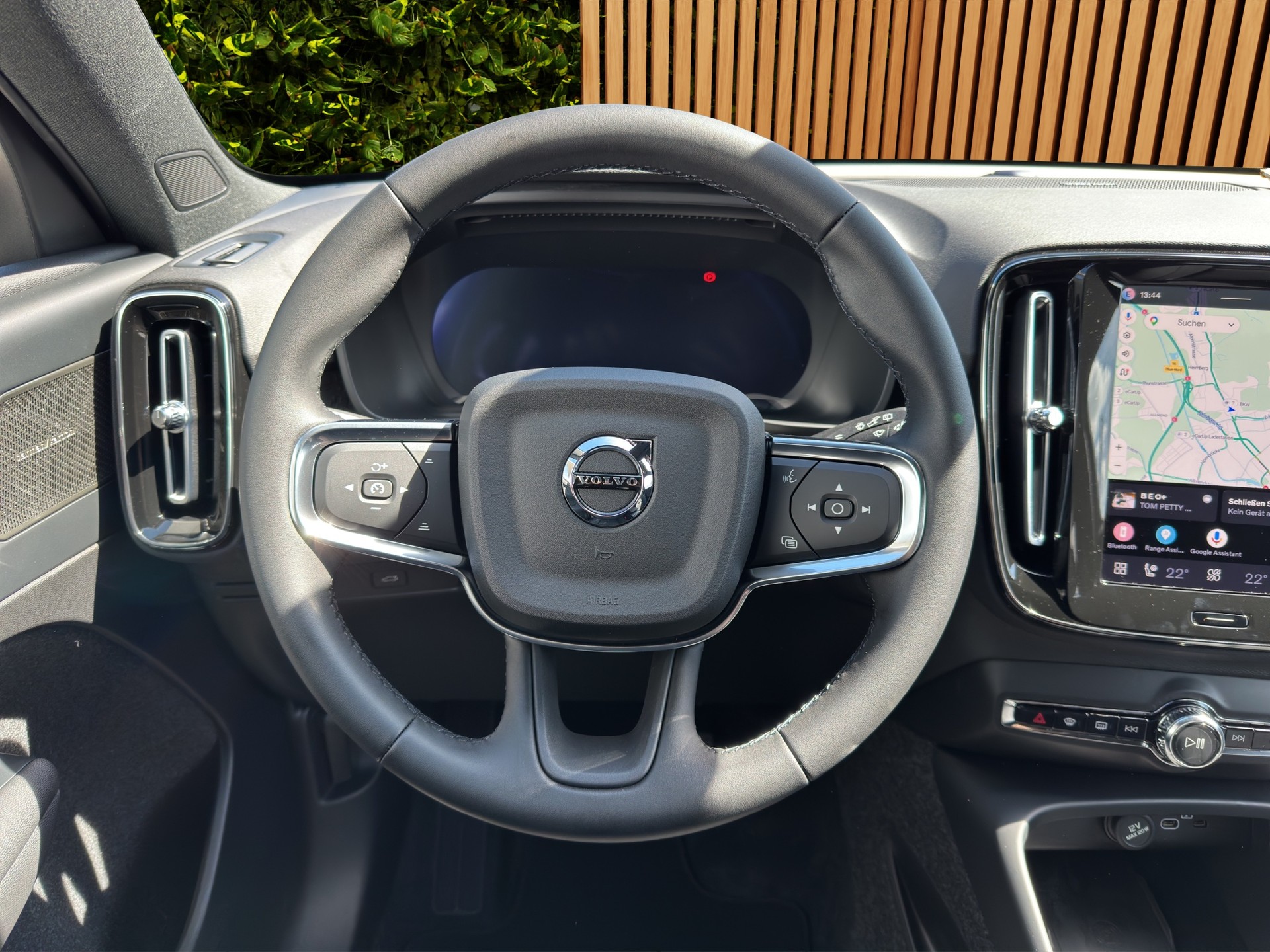 VOLVO EX40 Twin Plus AWD-image-11