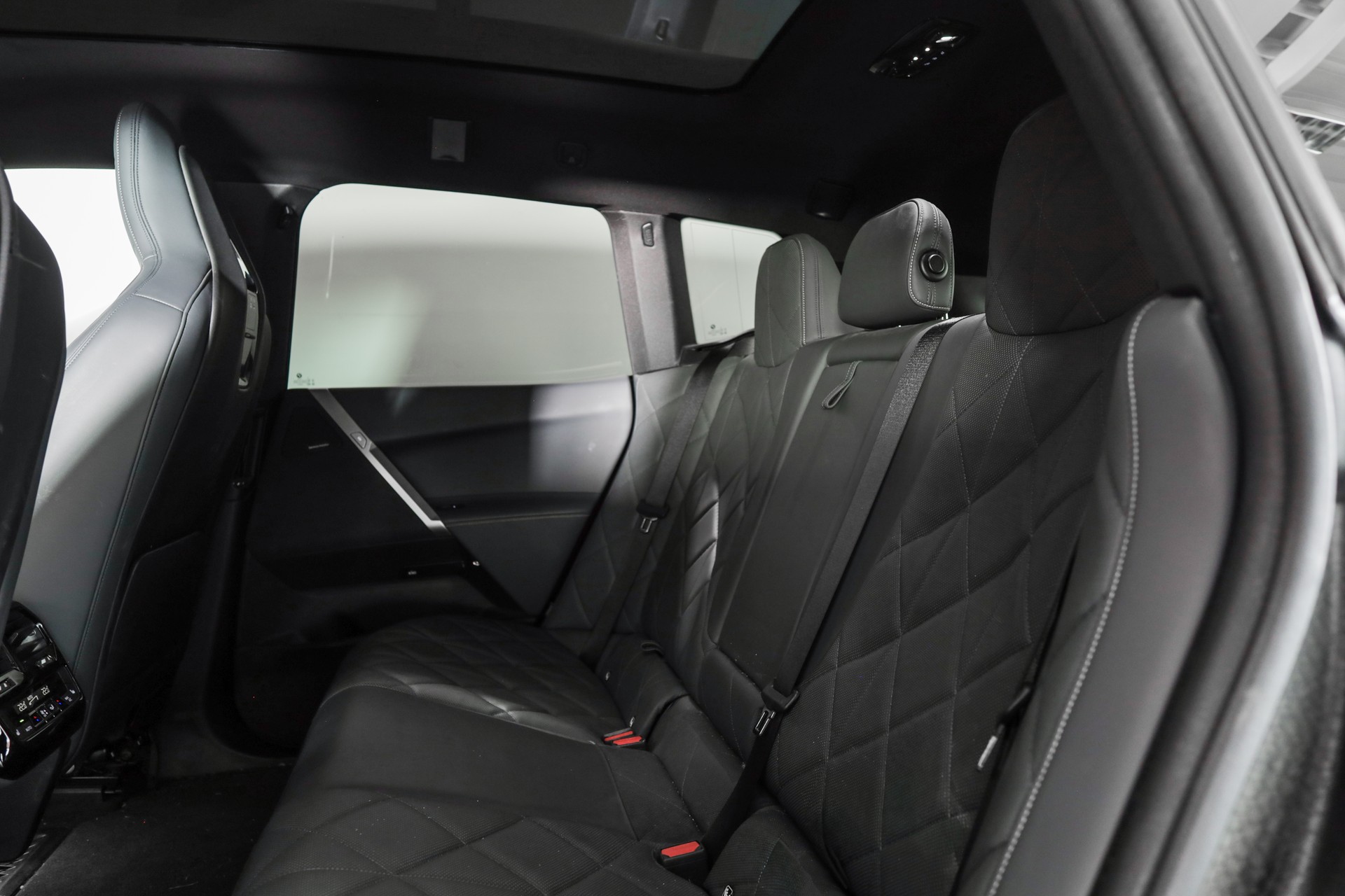 BMW iX xDrive50 Aventurinrot * Sky Lounge * Pack Sport-image-8