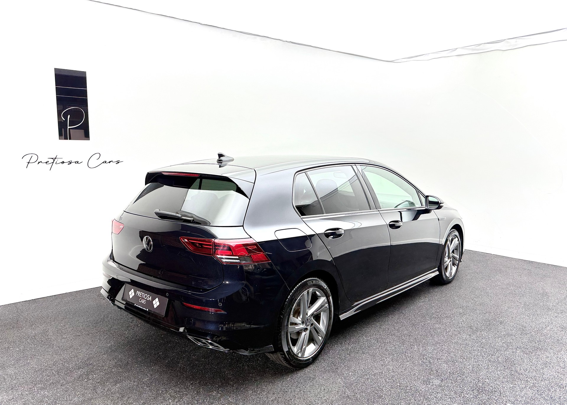 VW Golf 1.5 eTSI mHEV ACT R-Line DSG-image-4