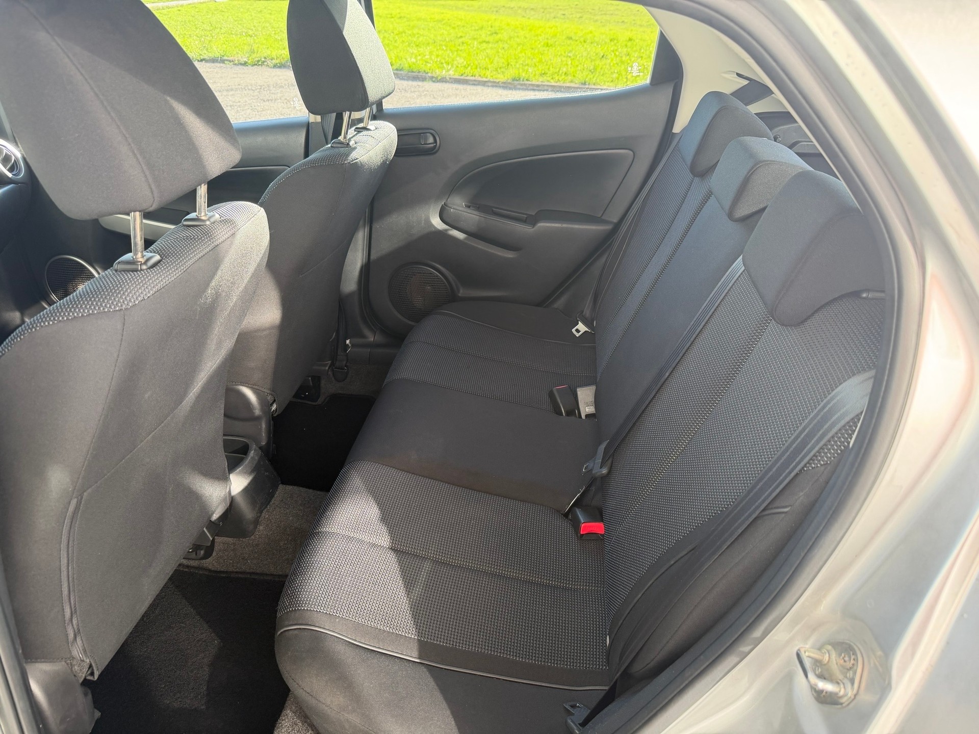 MAZDA 2 1.5i 16V Sport-image-8