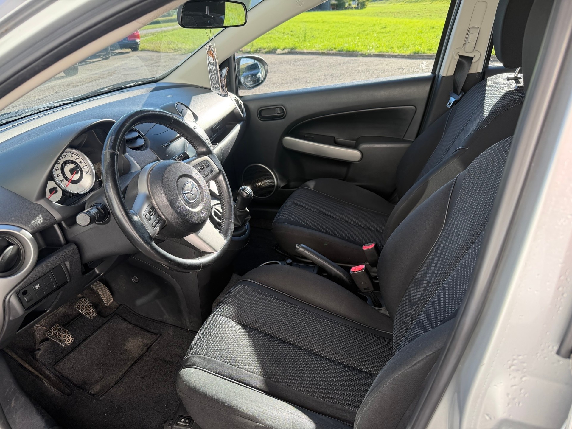 MAZDA 2 1.5i 16V Sport-image-6