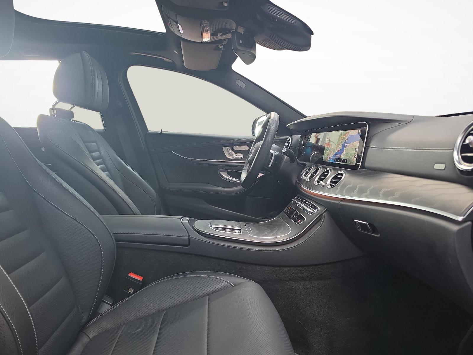MERCEDES-BENZ E 400 d 4MATIC T-Modell AMG Line-image-10