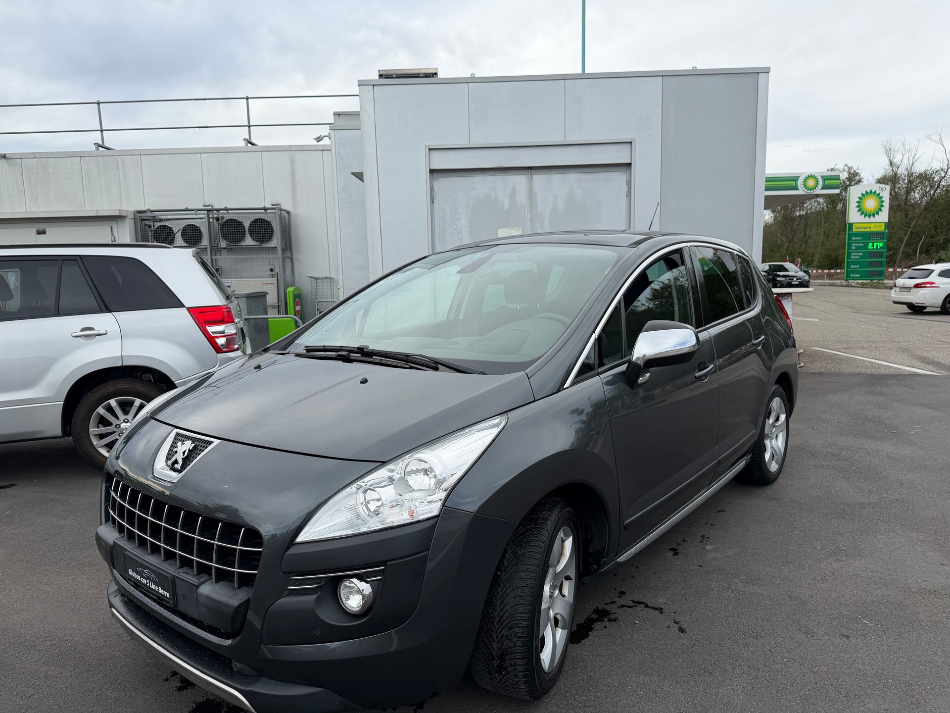 PEUGEOT 3008 2.0 HDI Platinum Tiptronic-image-7