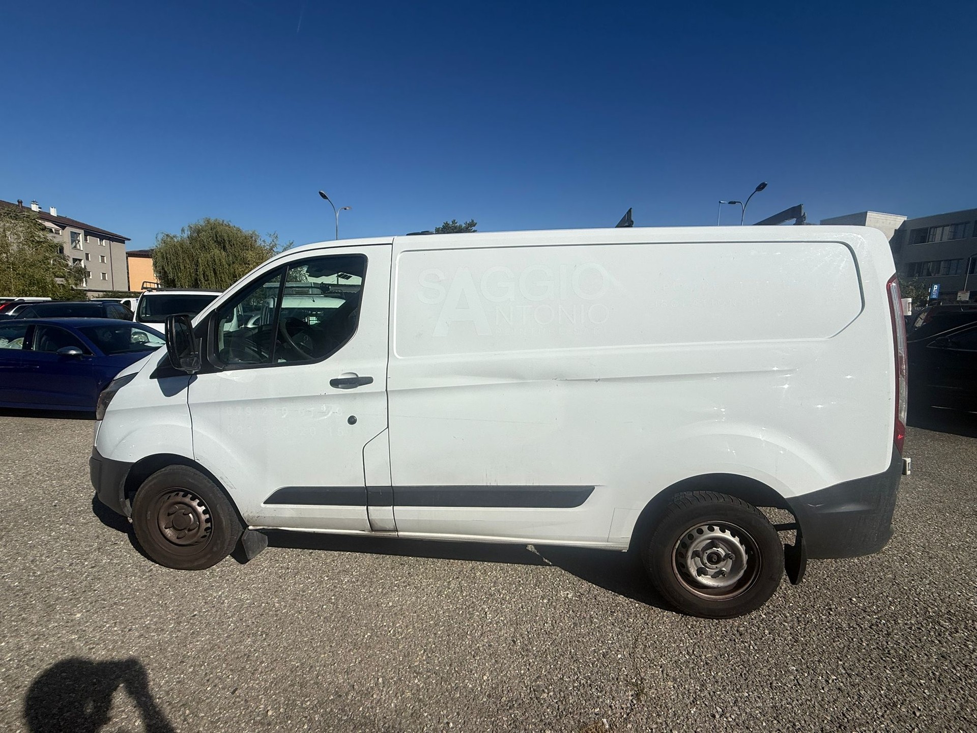 FORD Transit Custom Van 250 L1H1 Ambiente-image-1