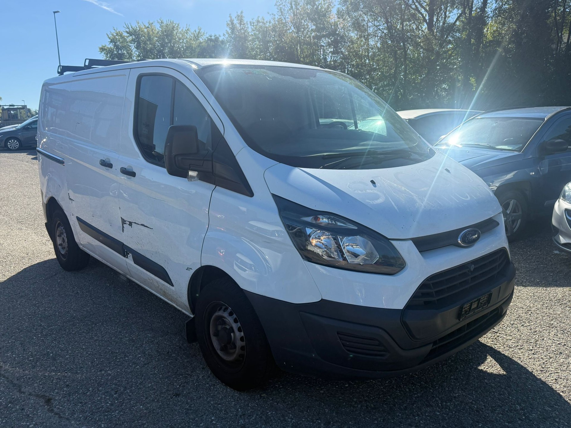 FORD Transit Custom Van 250 L1H1 Ambiente-image-8