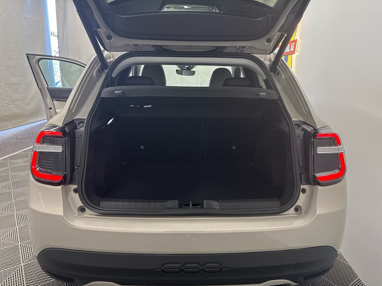 FIAT 600h MildHybrid La Prima-image-9