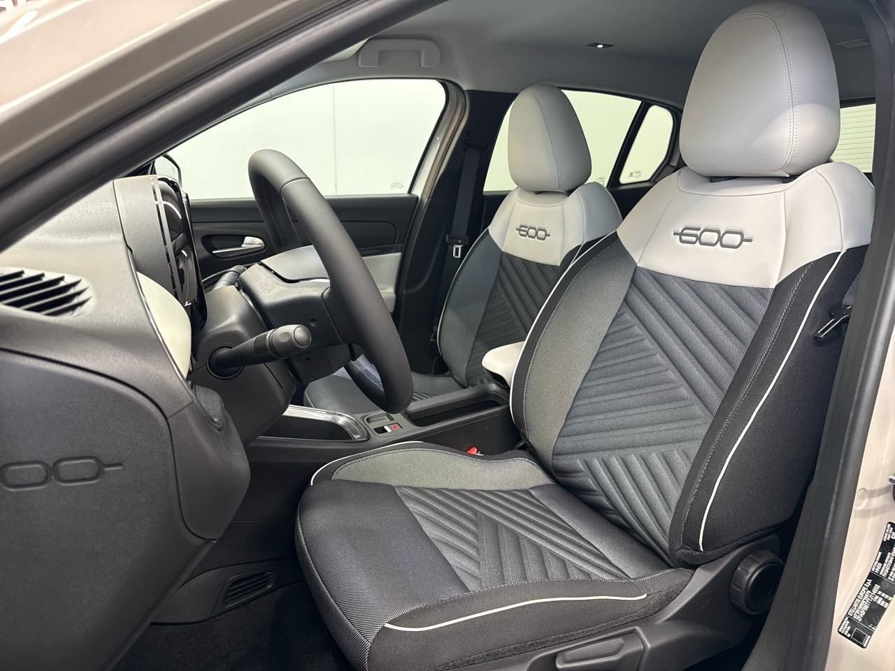 FIAT 600h MildHybrid La Prima-image-3