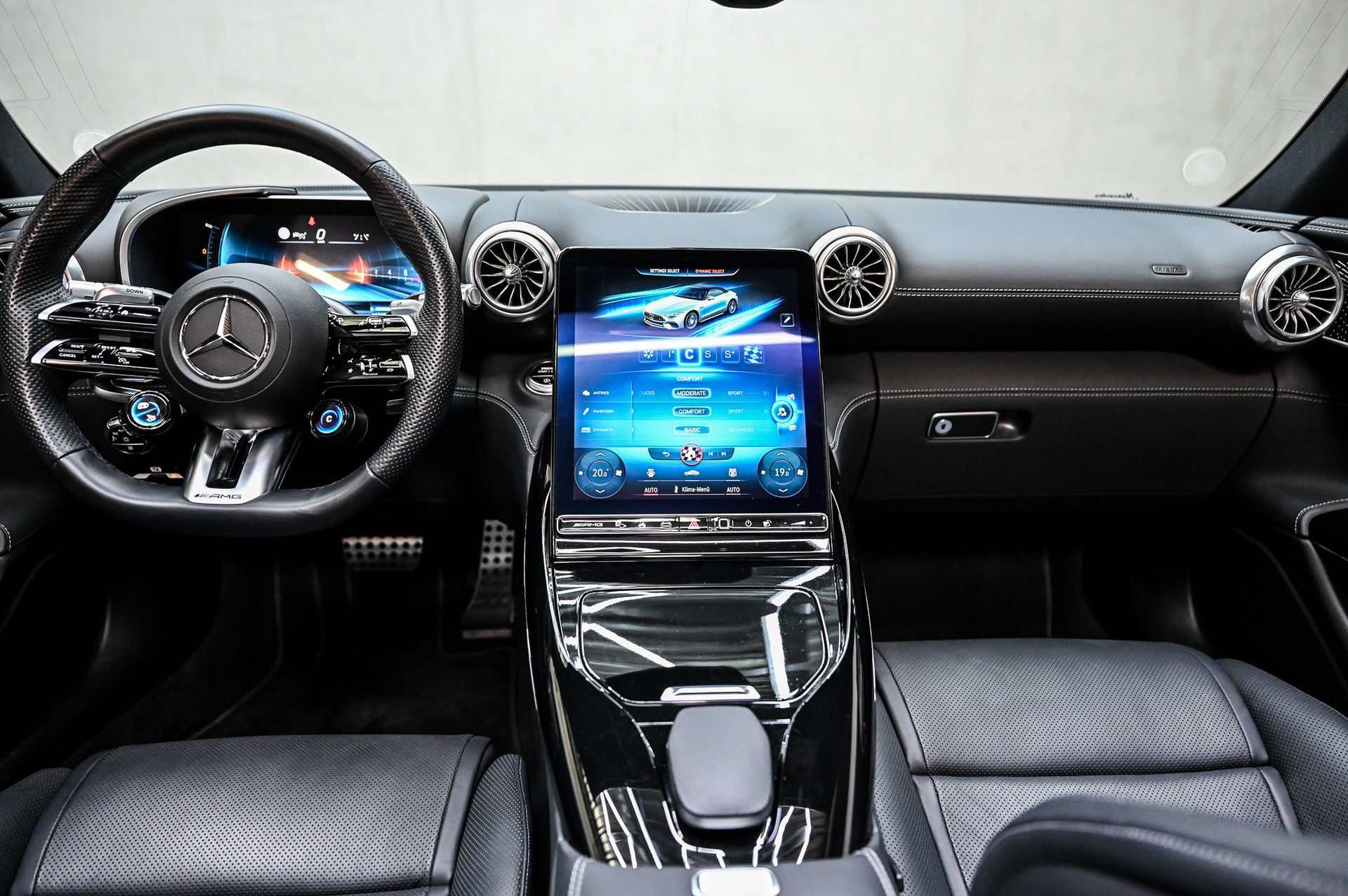 MERCEDES-BENZ AMG SL 63 4matic+ Speedshift MCT-image-22