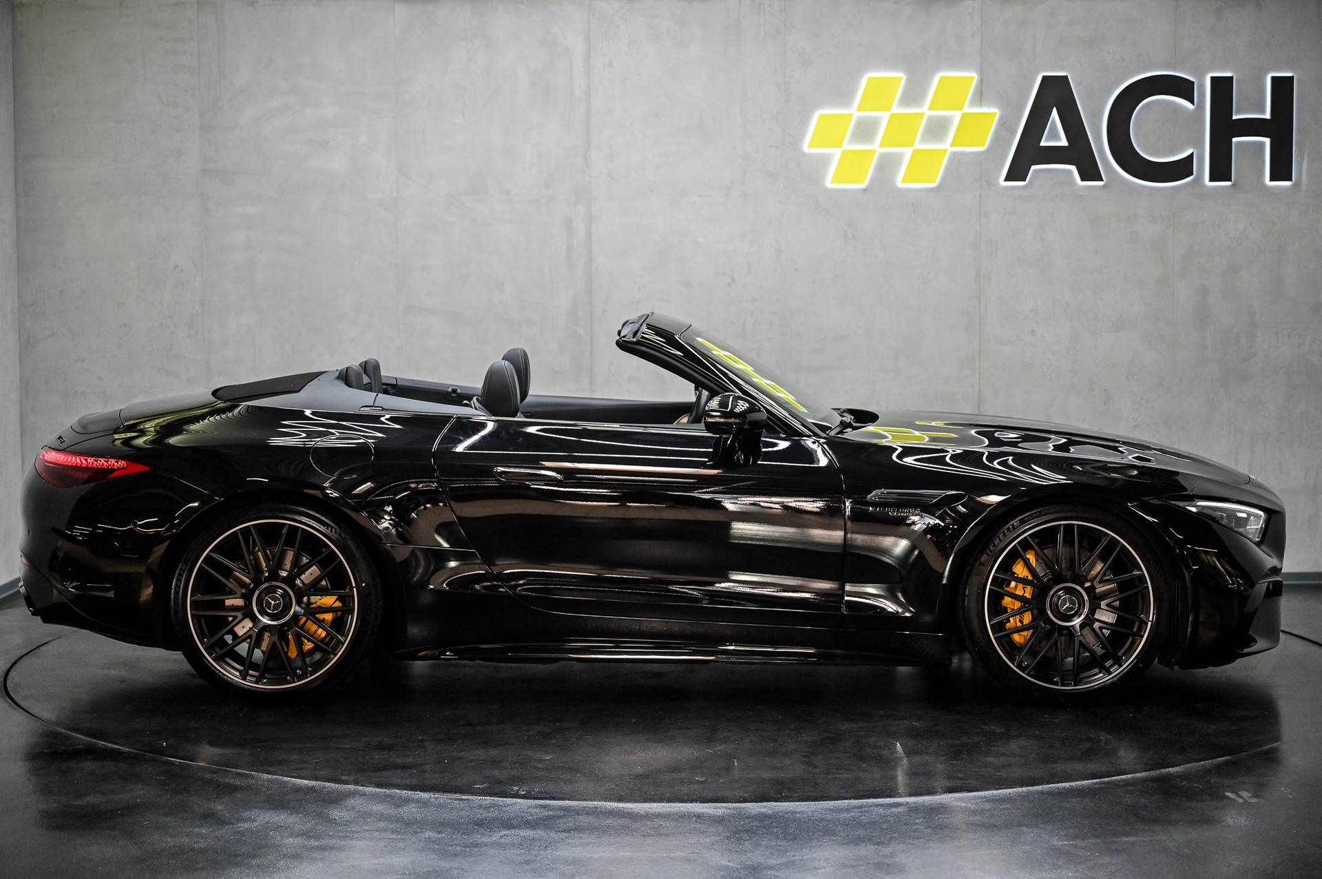 MERCEDES-BENZ AMG SL 63 4matic+ Speedshift MCT-image-13