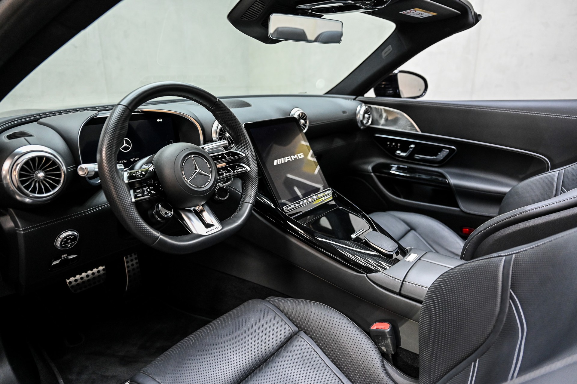 MERCEDES-BENZ AMG SL 63 4matic+ Speedshift MCT-image-24